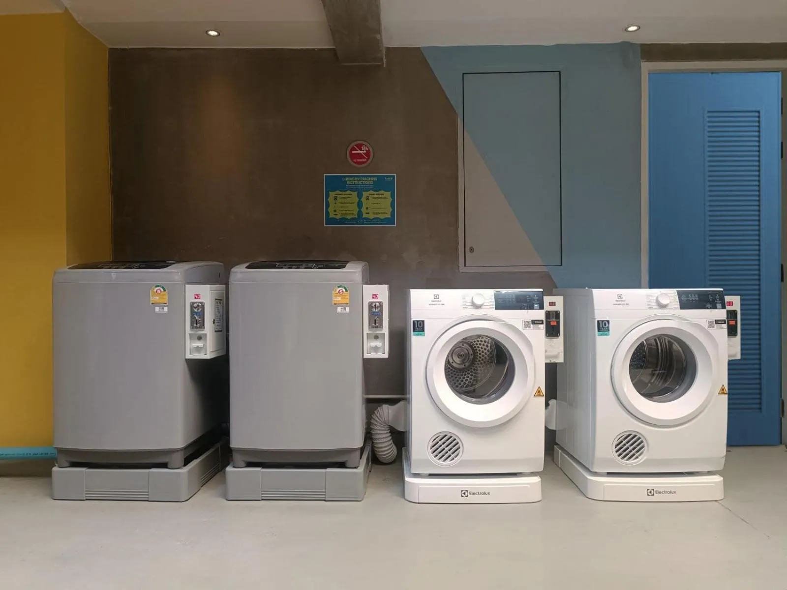 washing machine in Lub d Bangkok Siam - New Look, Across from MBK & Skytrain Access