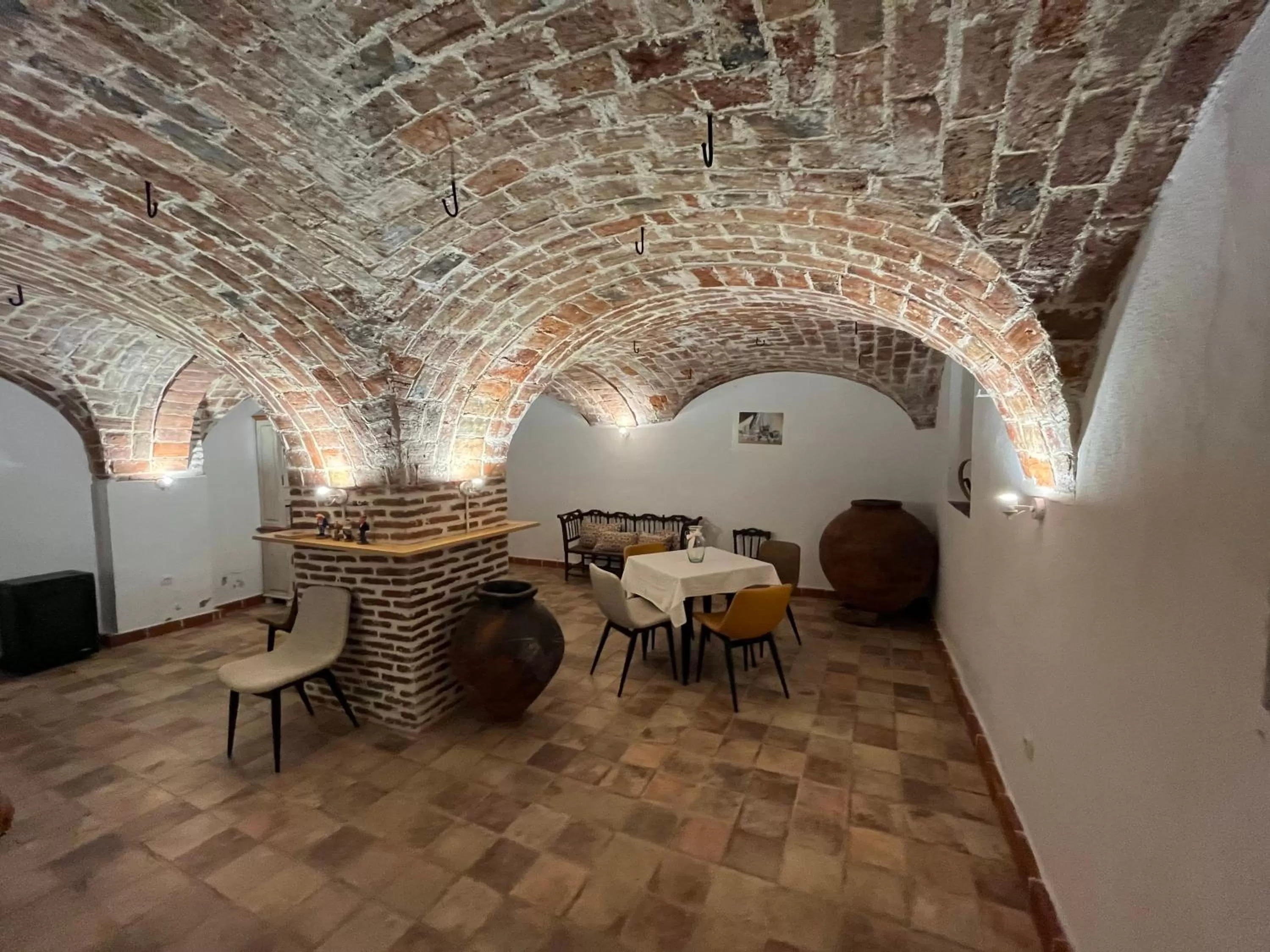 Restaurant/Places to Eat in Casa Rural "Laplaza23"