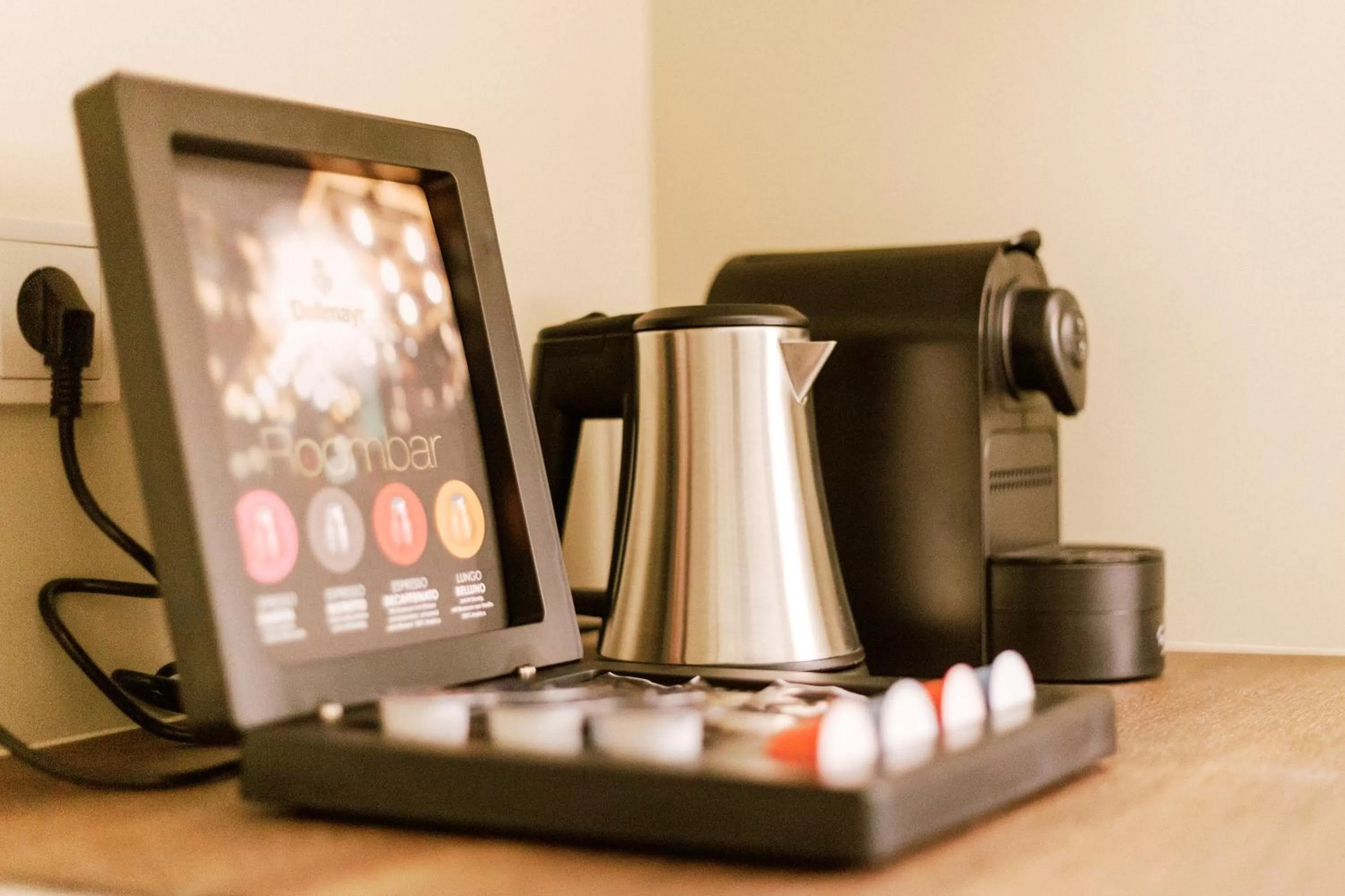 Coffee/tea facilities in Hotel am Zoo