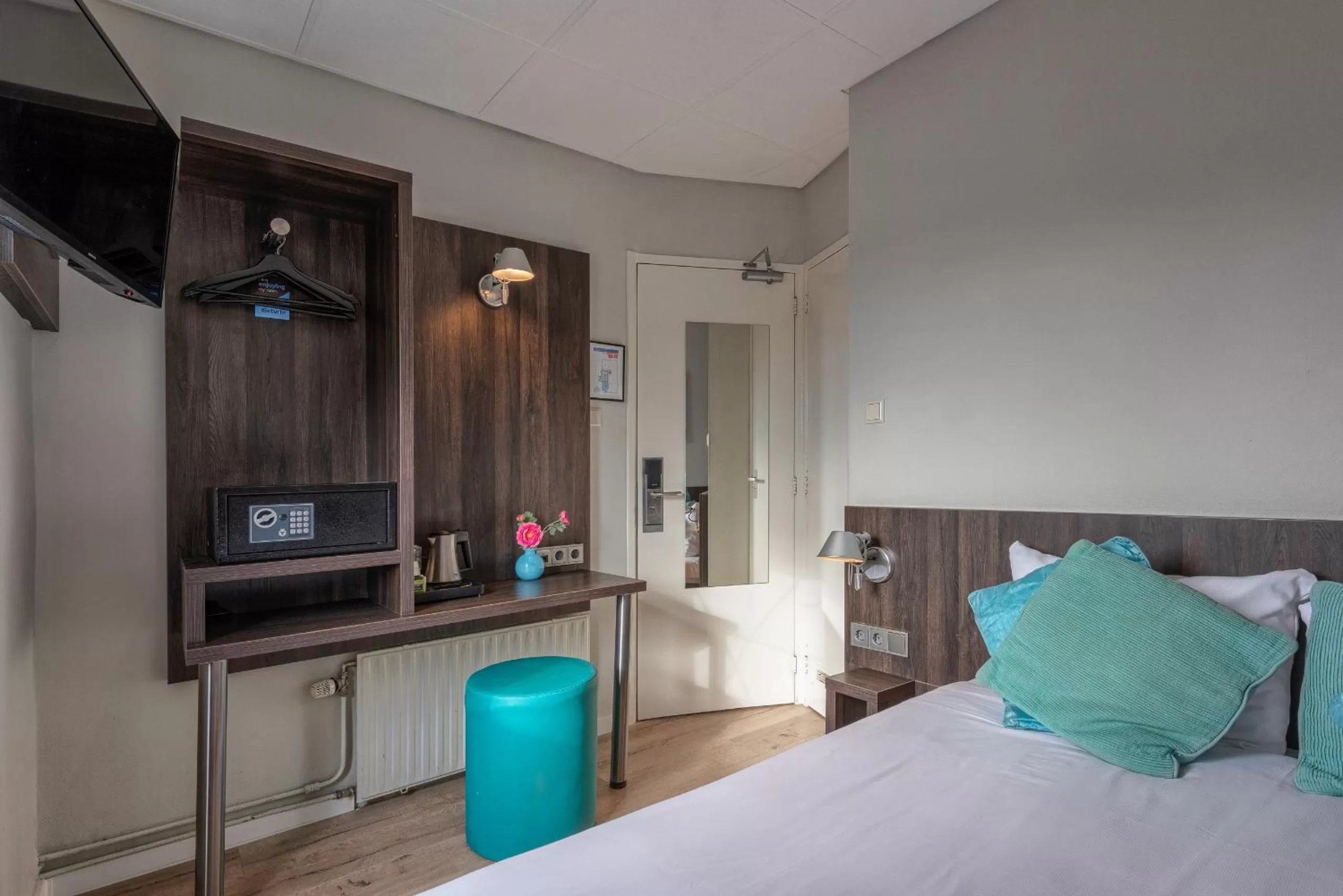 TV and multimedia, Bed in Hotel Damsquare