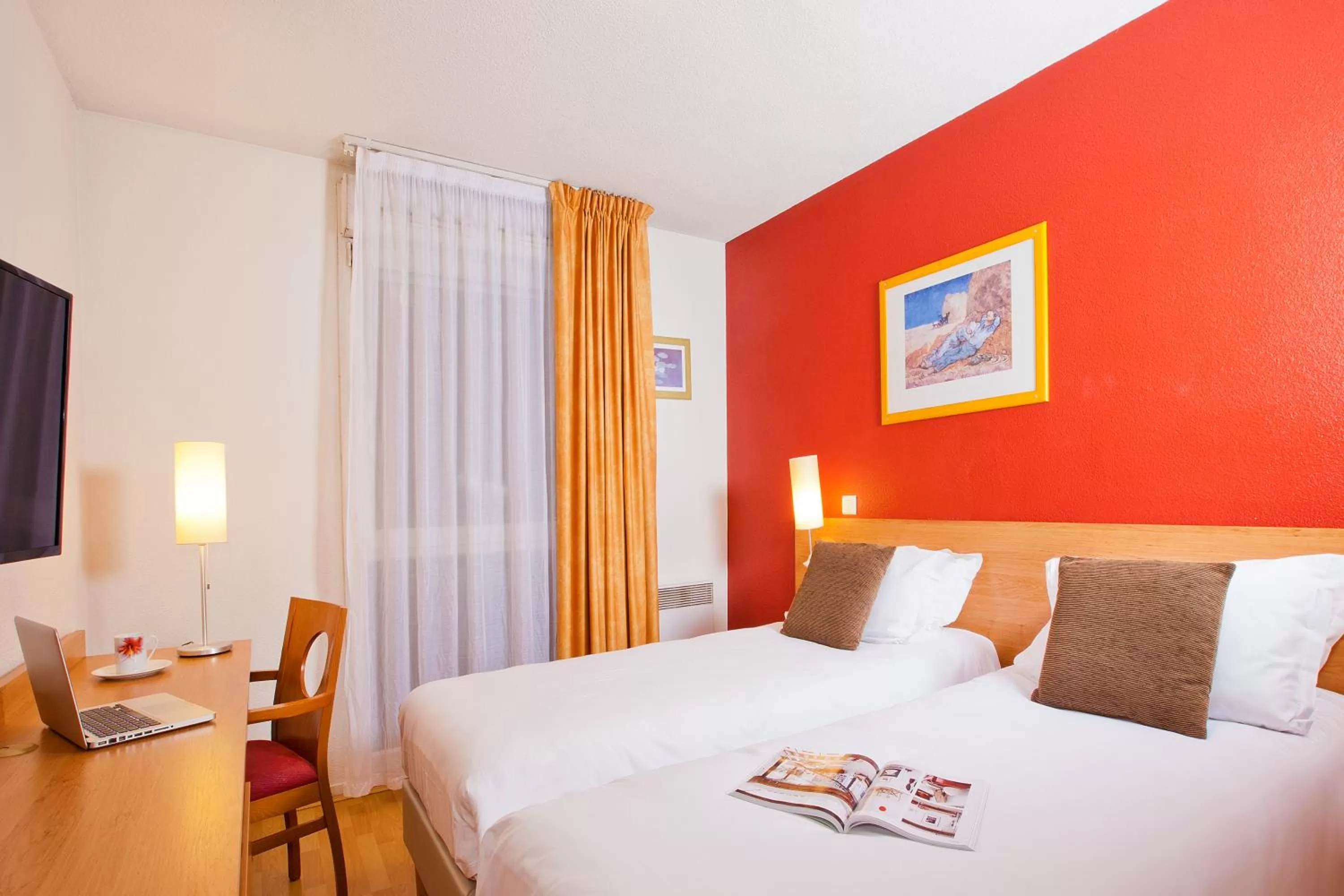 Bedroom in Séjours & Affaires Rouen Normandie