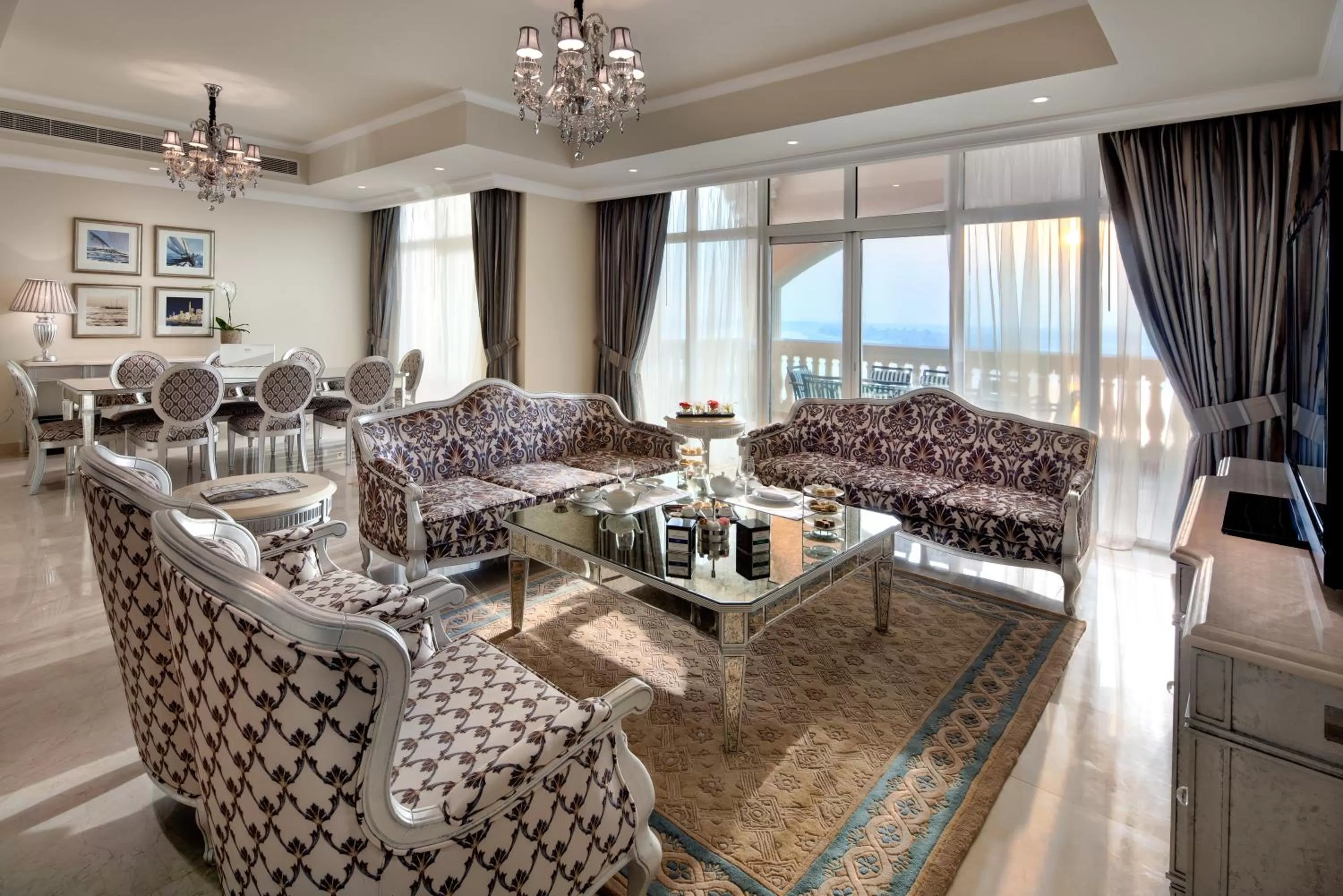Living room in Kempinski Hotel & Residences Palm Jumeirah
