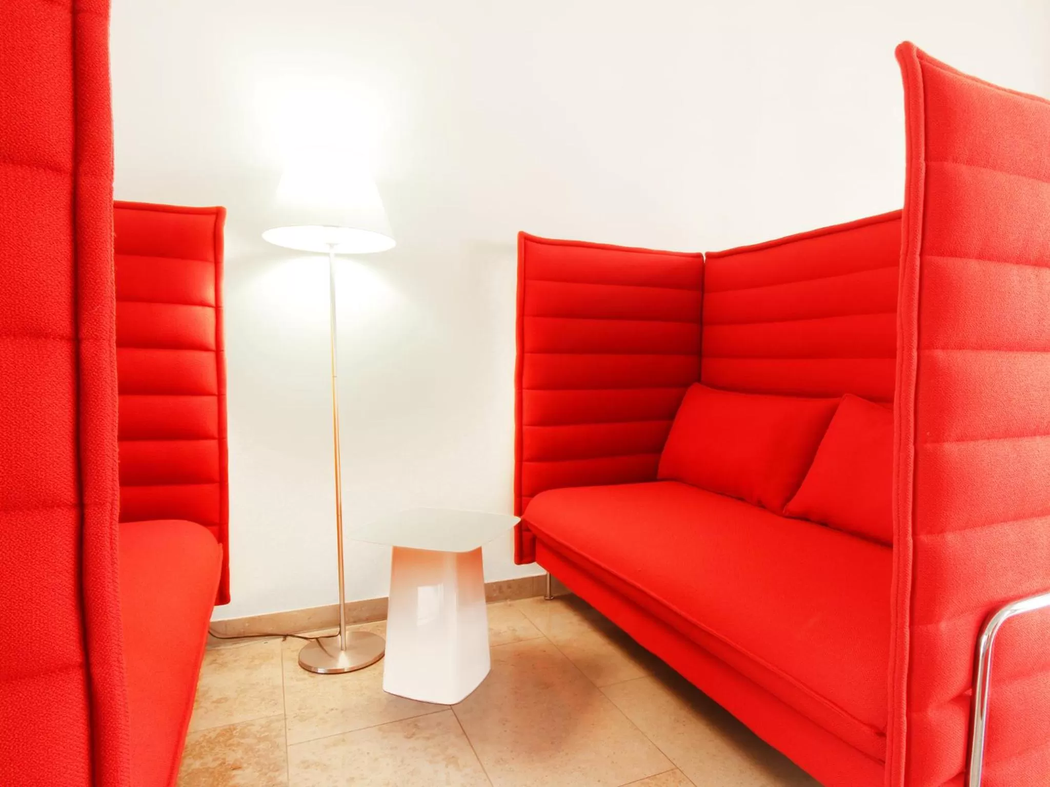 Lounge or bar in DORMERO Schlosshotel Reichenschwand