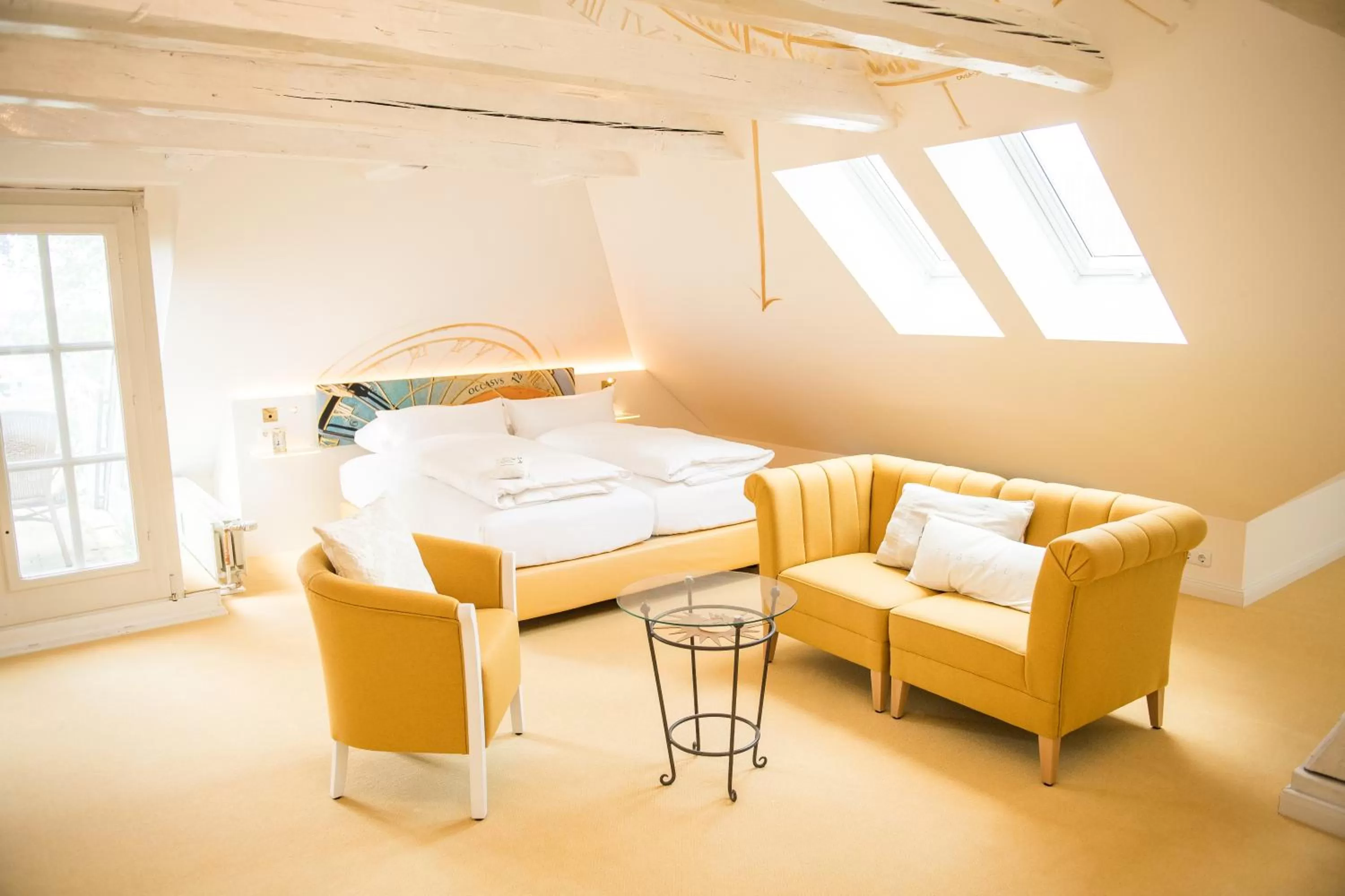 Photo of the whole room, Bed in Lübecker Krönchen