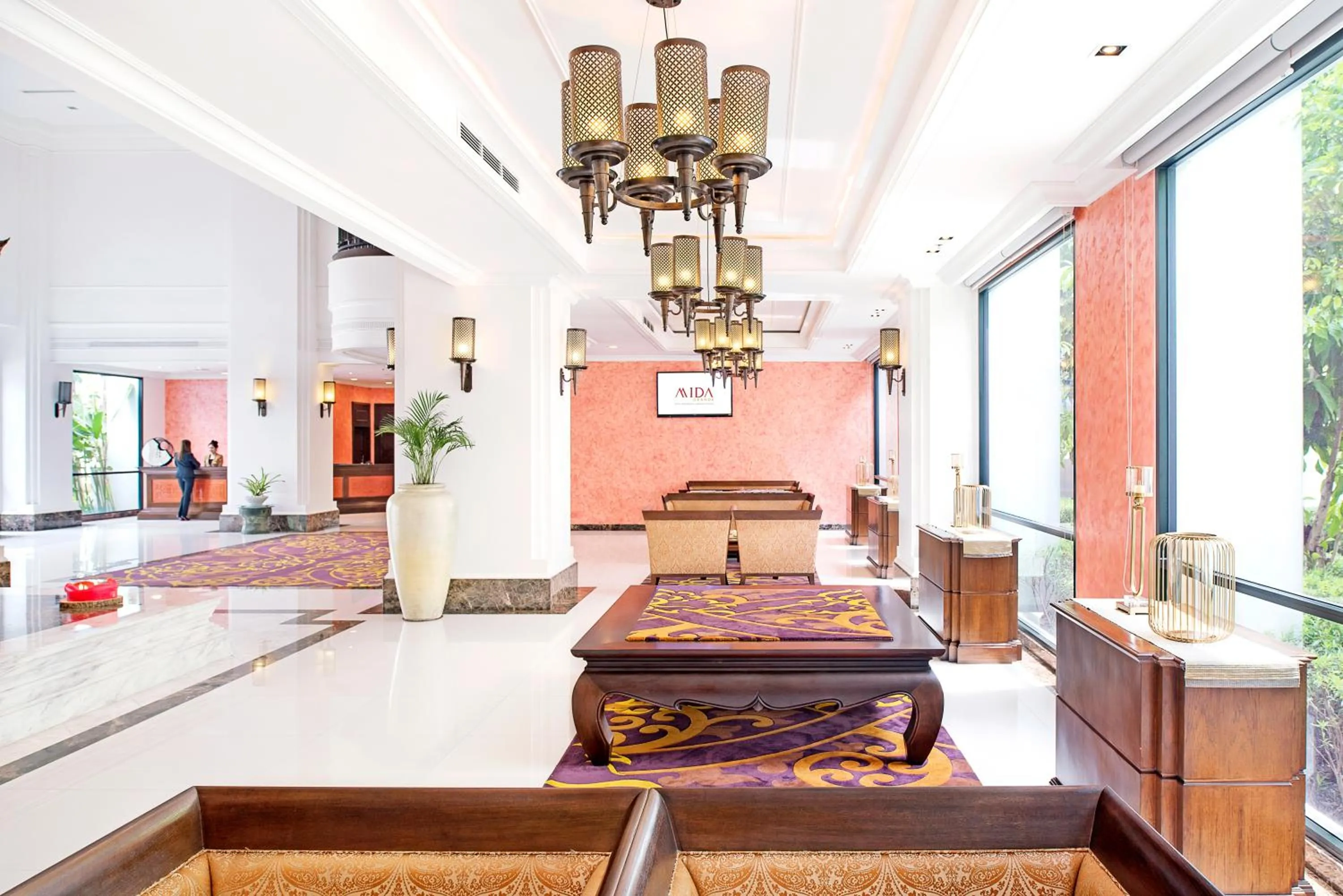 Lobby or reception, Bed in Mida Grande Hotel Dhavaravati Nakhon Pathom - SHA PLUS