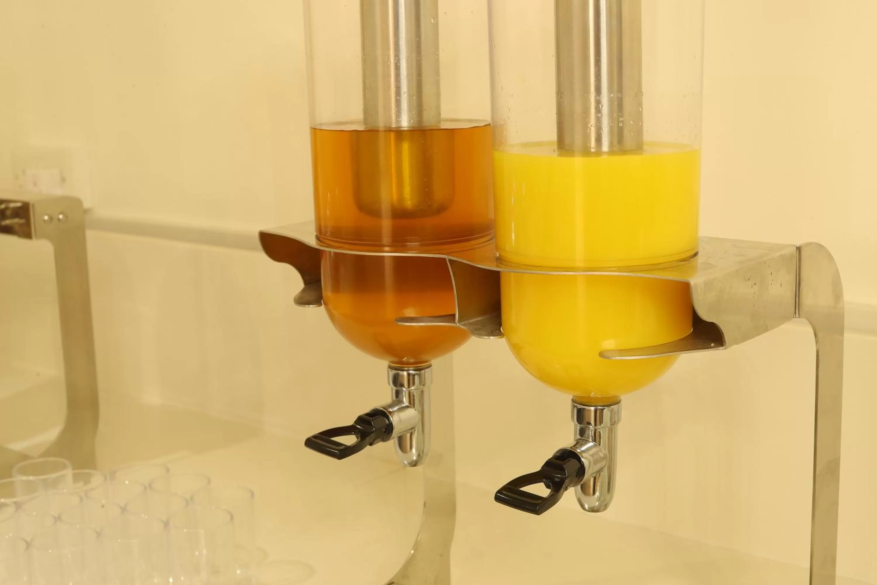 Buffet breakfast in Zaki Hotel Apartment