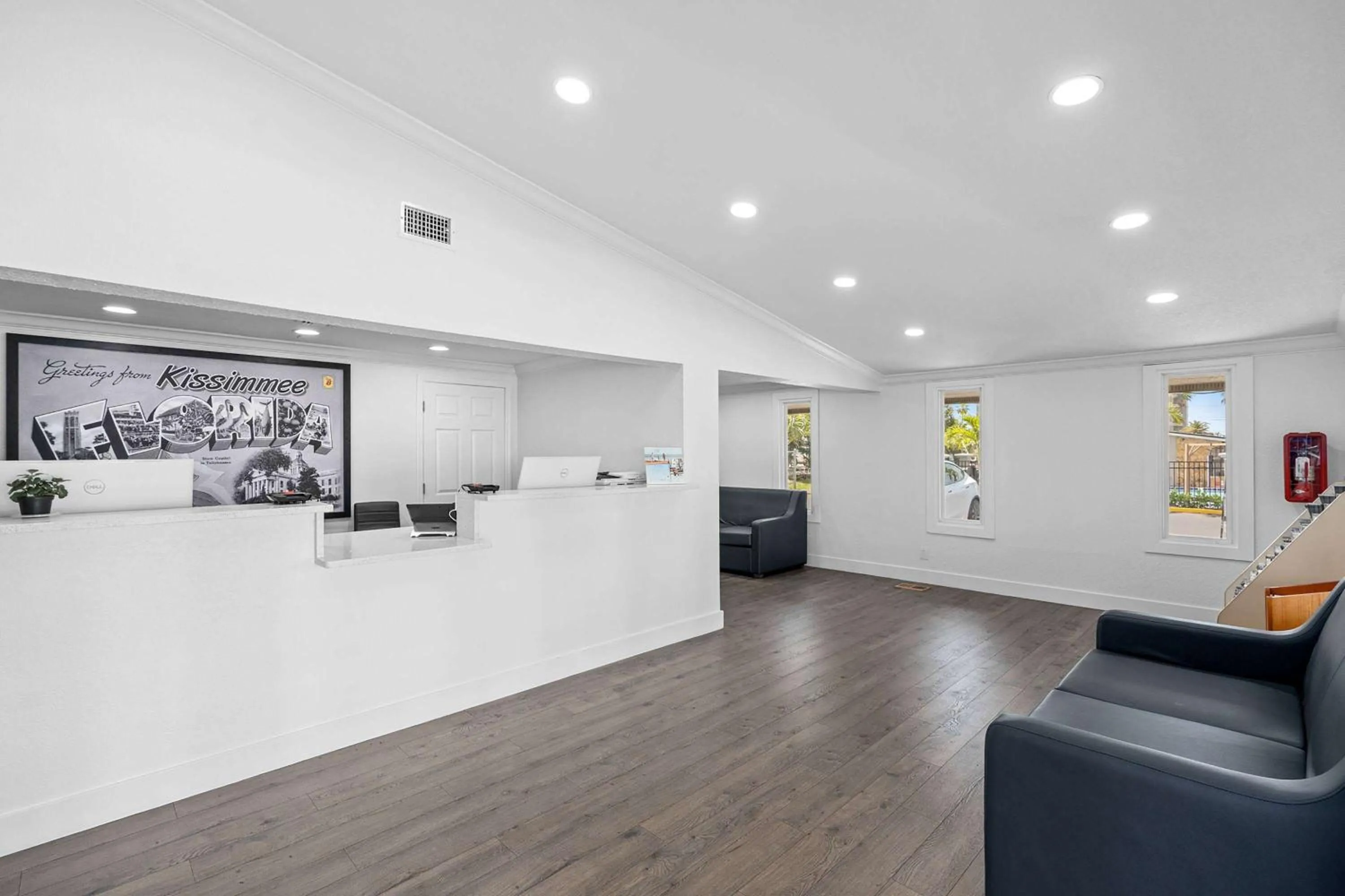 Lobby or reception in Super 8 by Wyndham Kissimmee-Orlando