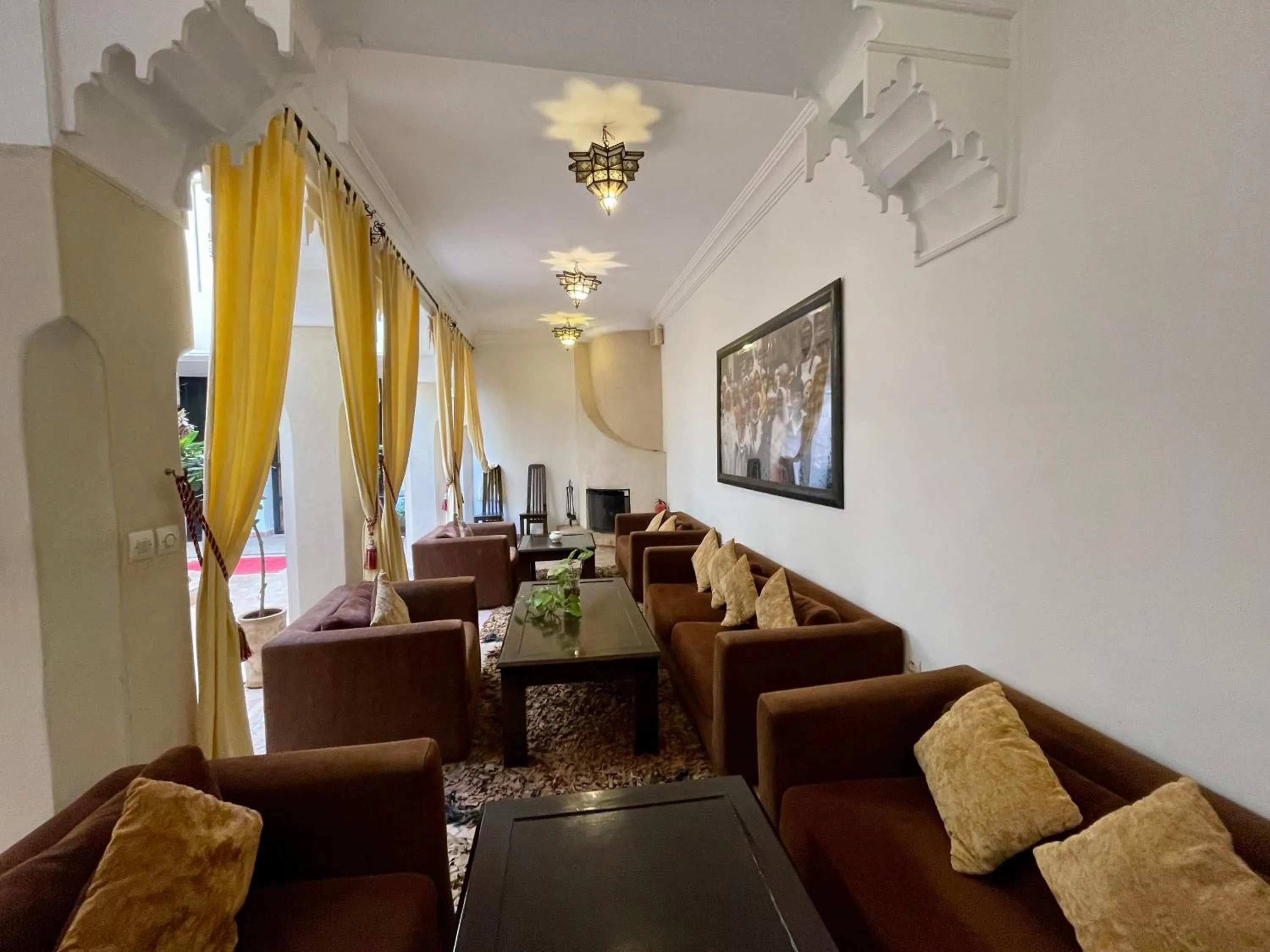 Lounge or bar in Riad Dar Foundouk and Spa