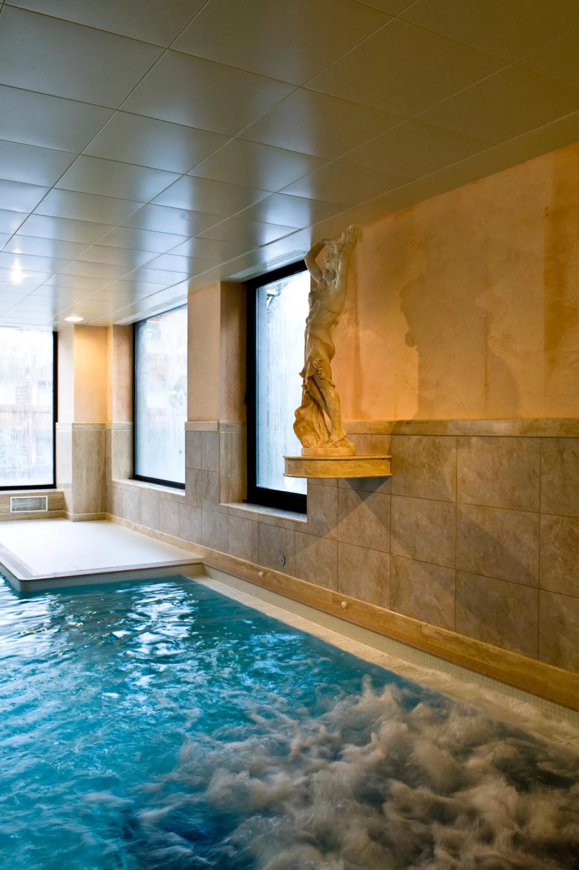 Day in Rutllan & Spa