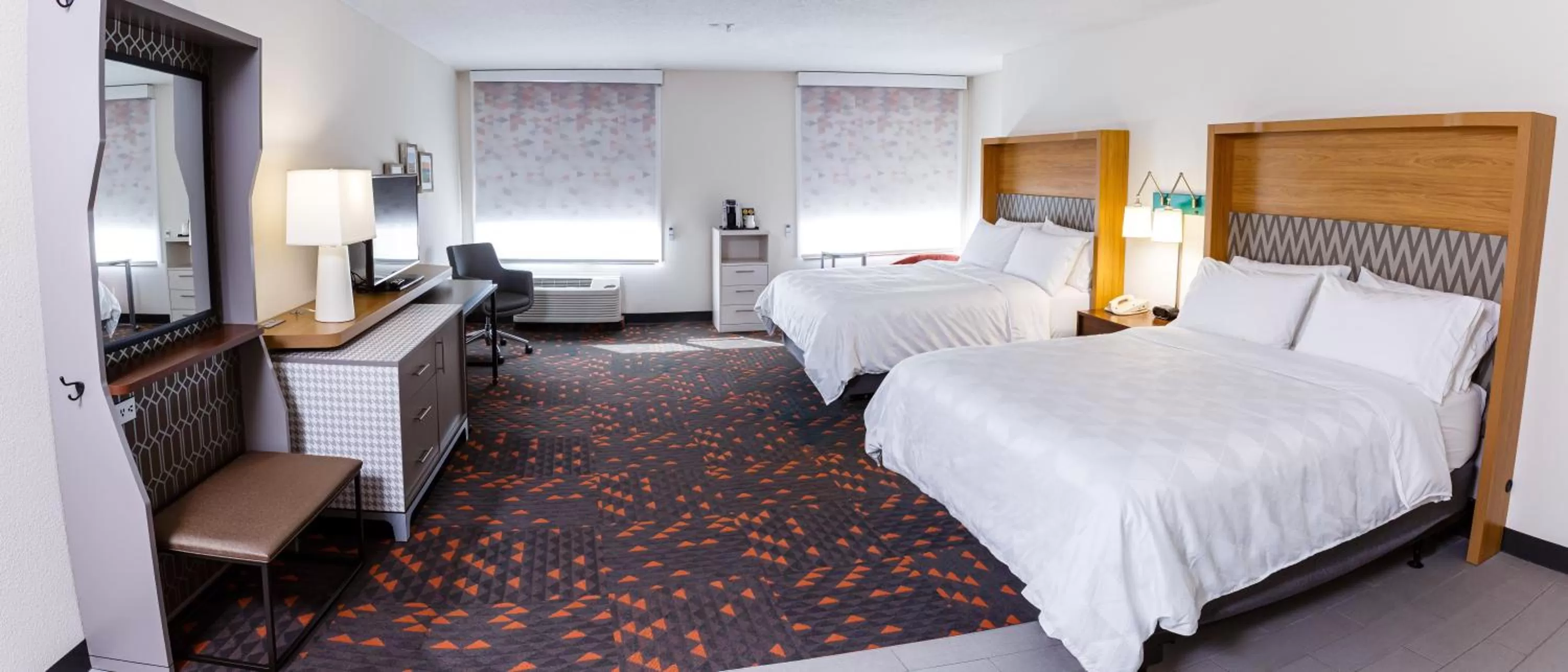 Photo of the whole room, Bed in Holiday Inn Statesboro-University Area by IHG