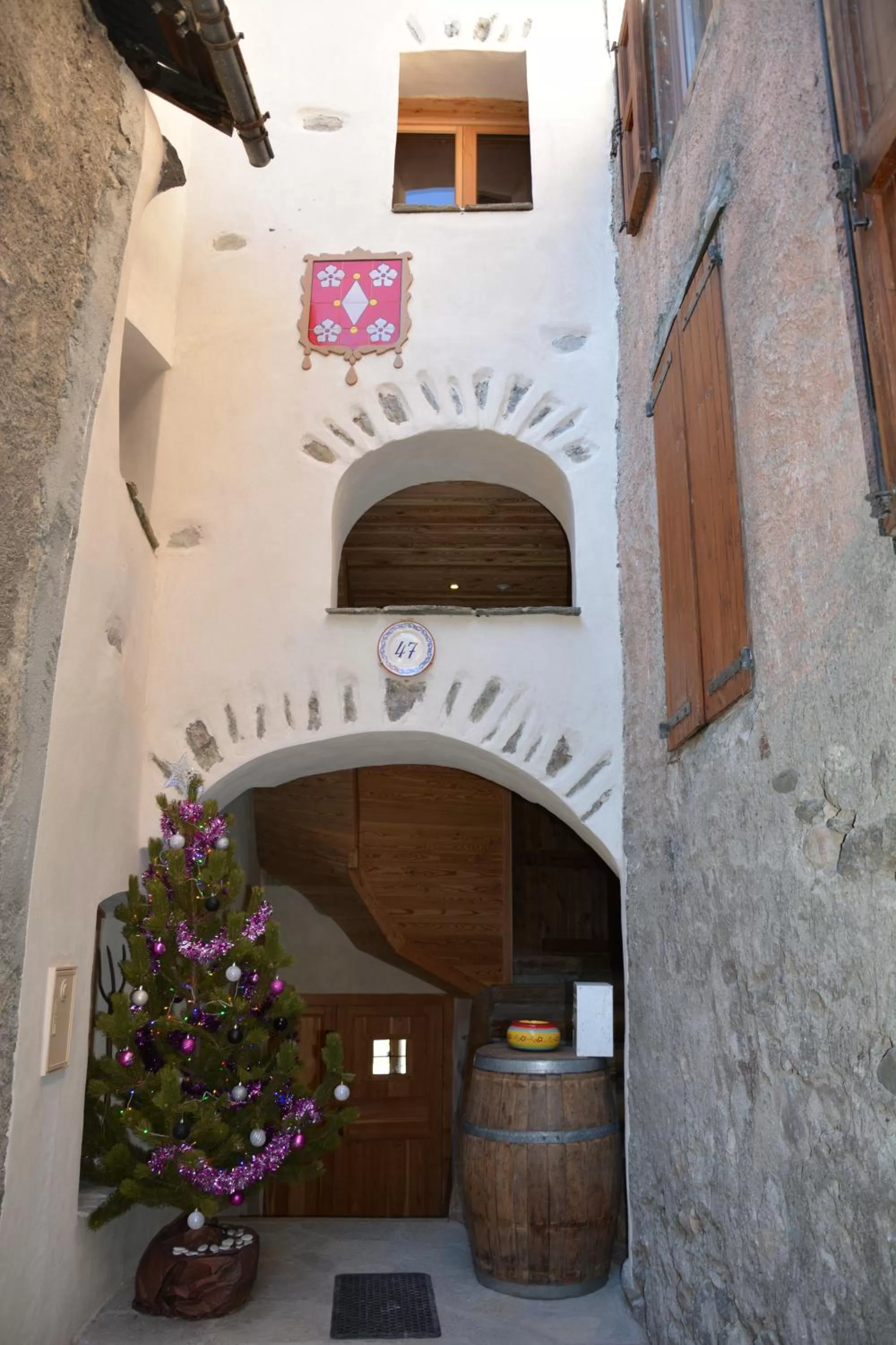 Facade/entrance in Le Bacchu Ber