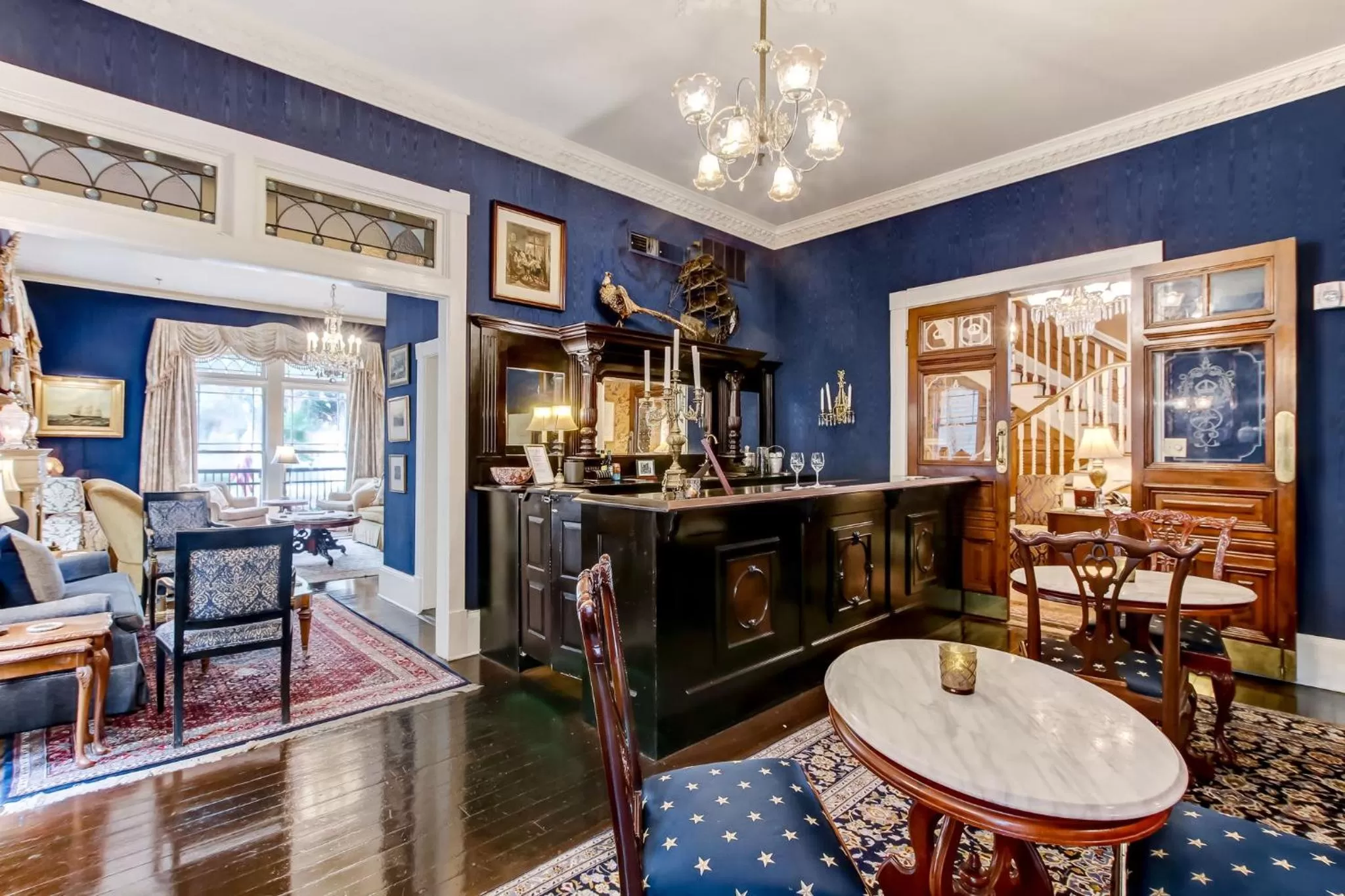 Breakfast in Ballastone Inn