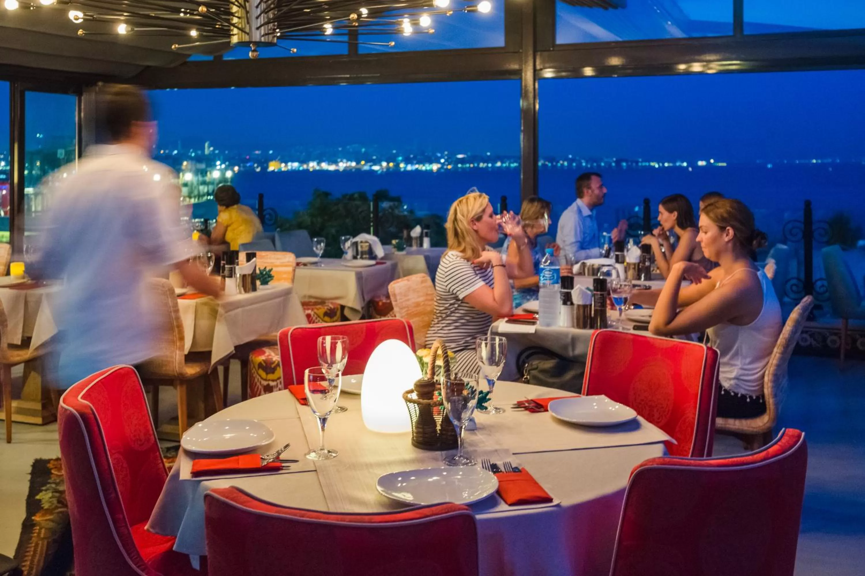 Restaurant/places to eat in Tria Hotel Istanbul-Special Category