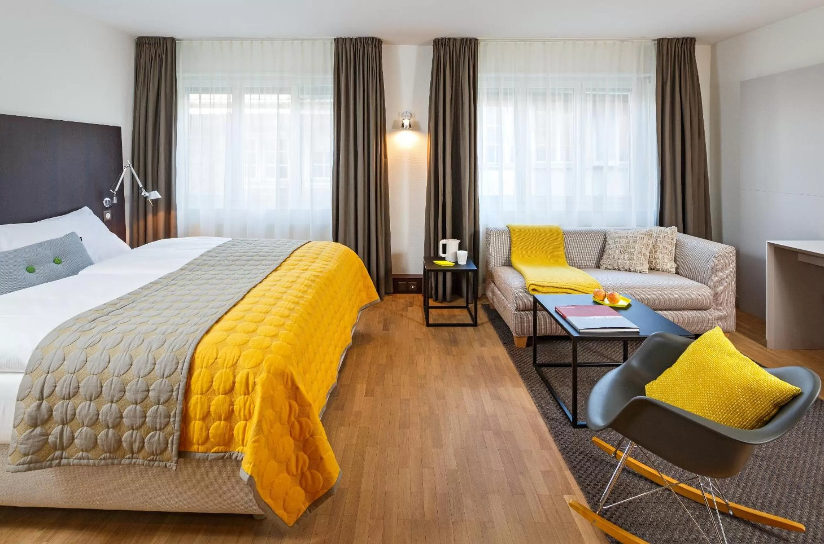 Living room, Bed in Hotel Rössli