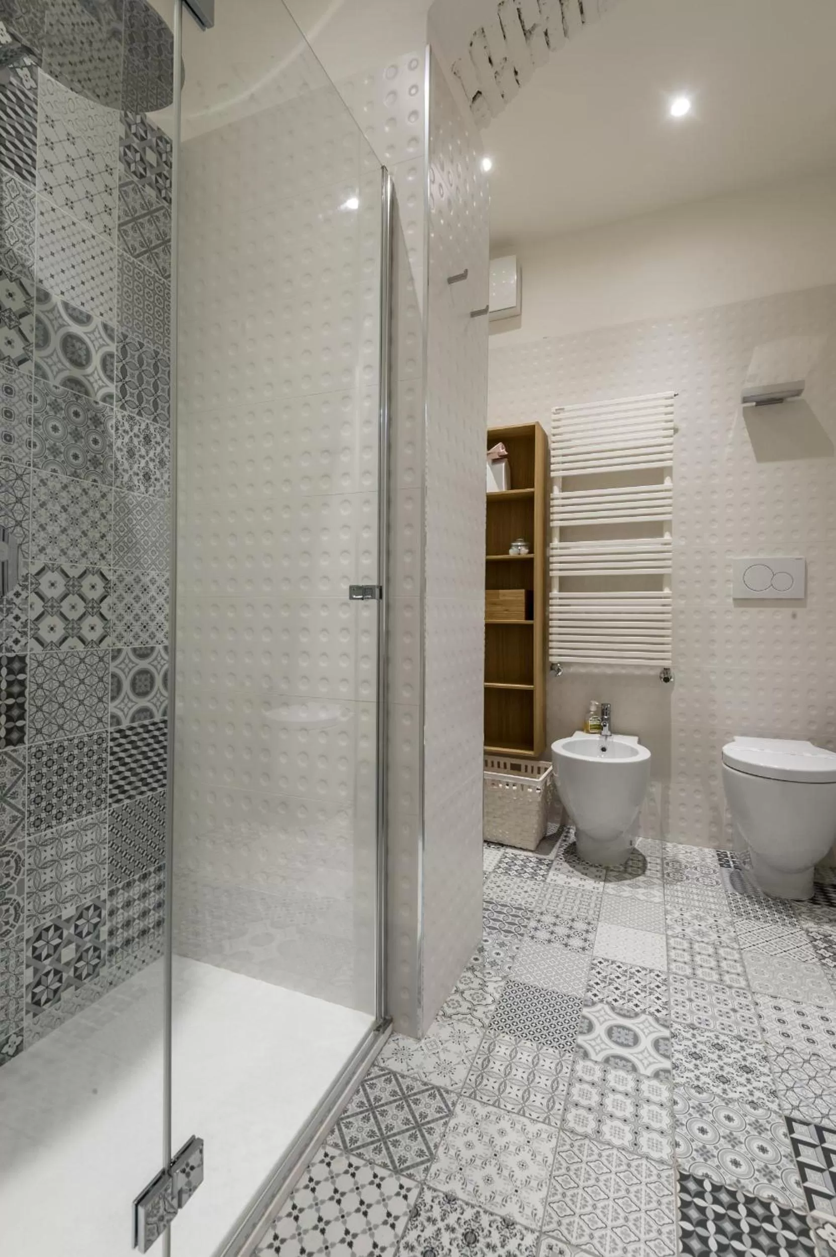 Shower in Moscova Luxury B&B