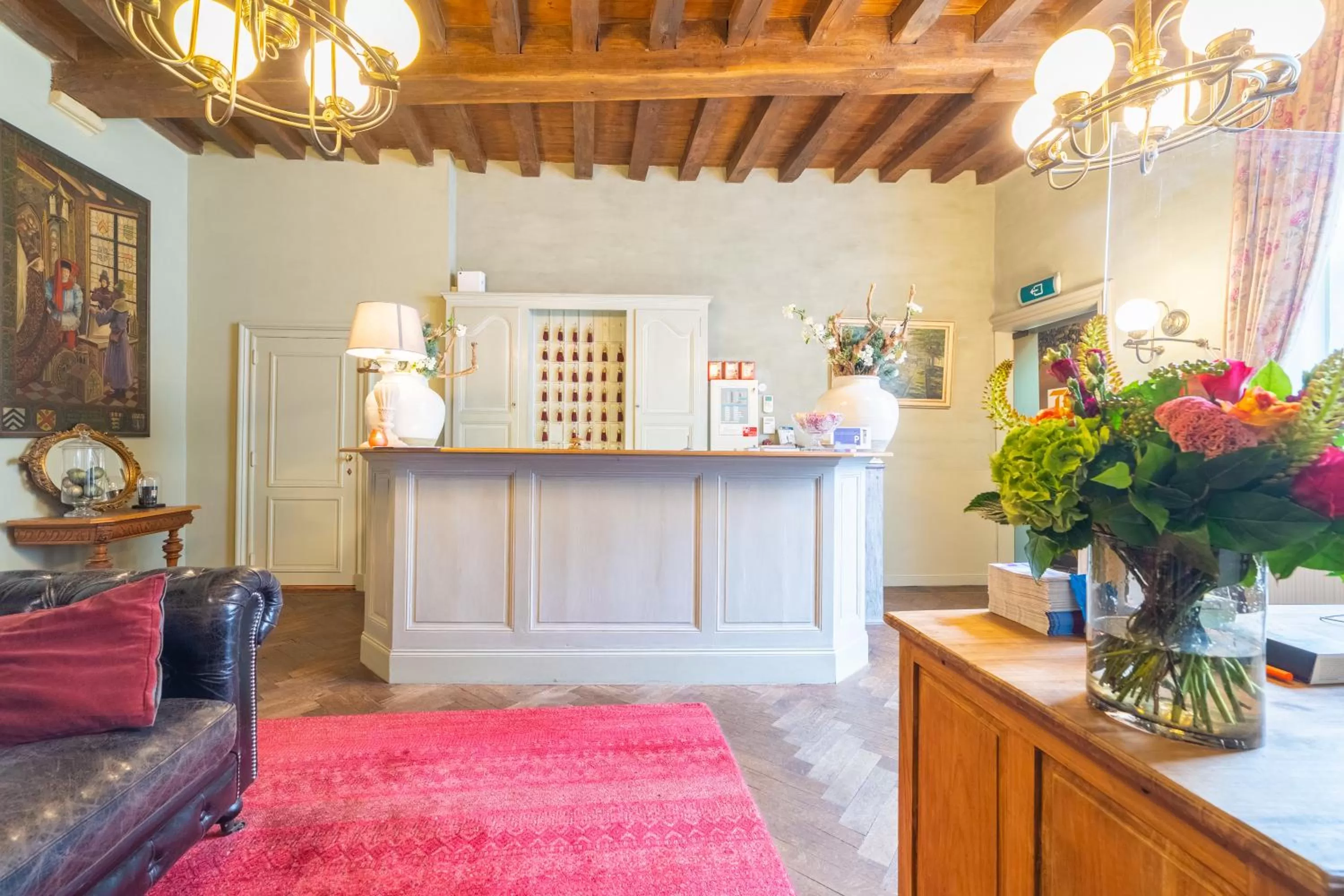 Lobby or reception in Canal View Hotel Ter Brughe by CW Hotel Collection