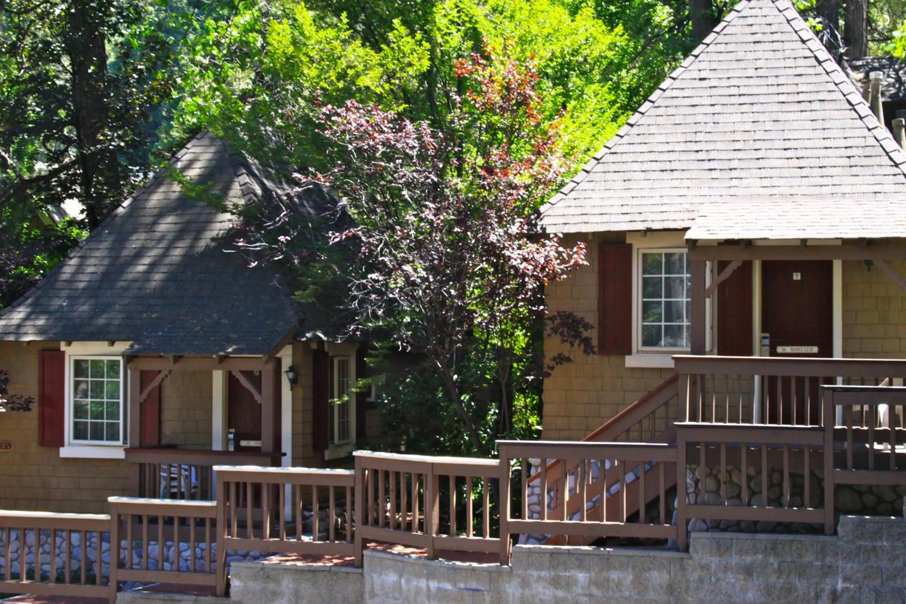 Property building in Saddleback Inn at Lake Arrowhead