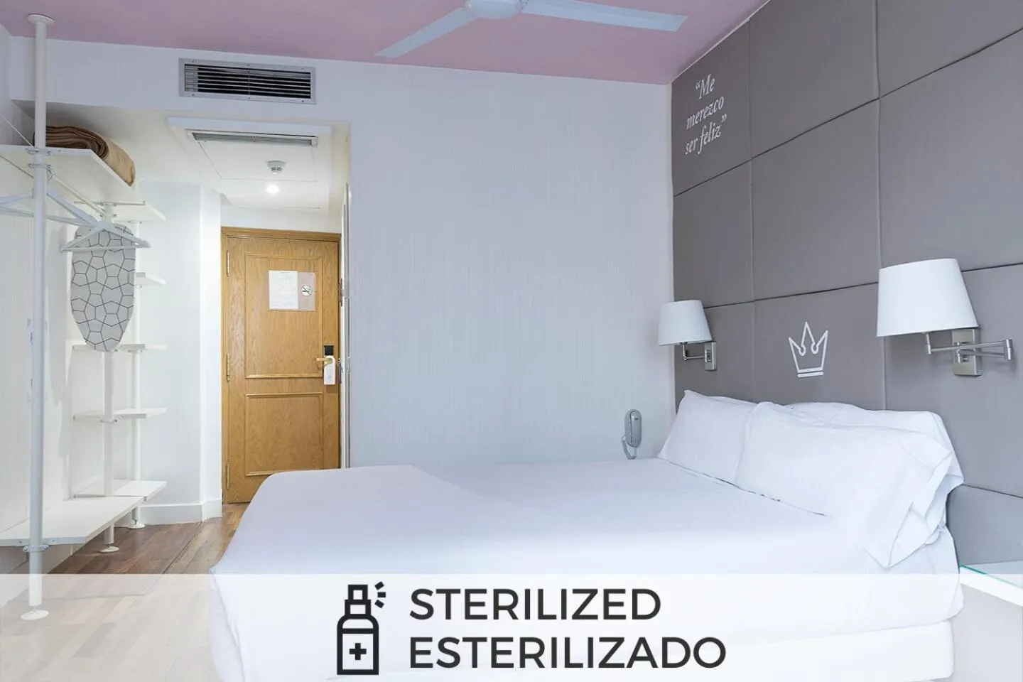 Photo of the whole room, Bed in Erase un Hotel