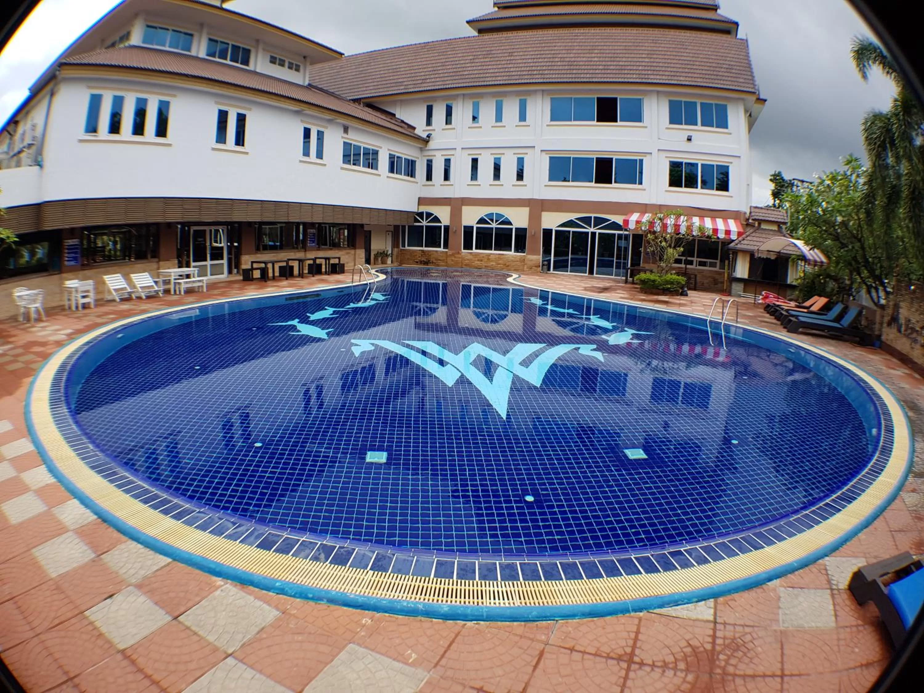 Swimming pool in Major Grand Hotel