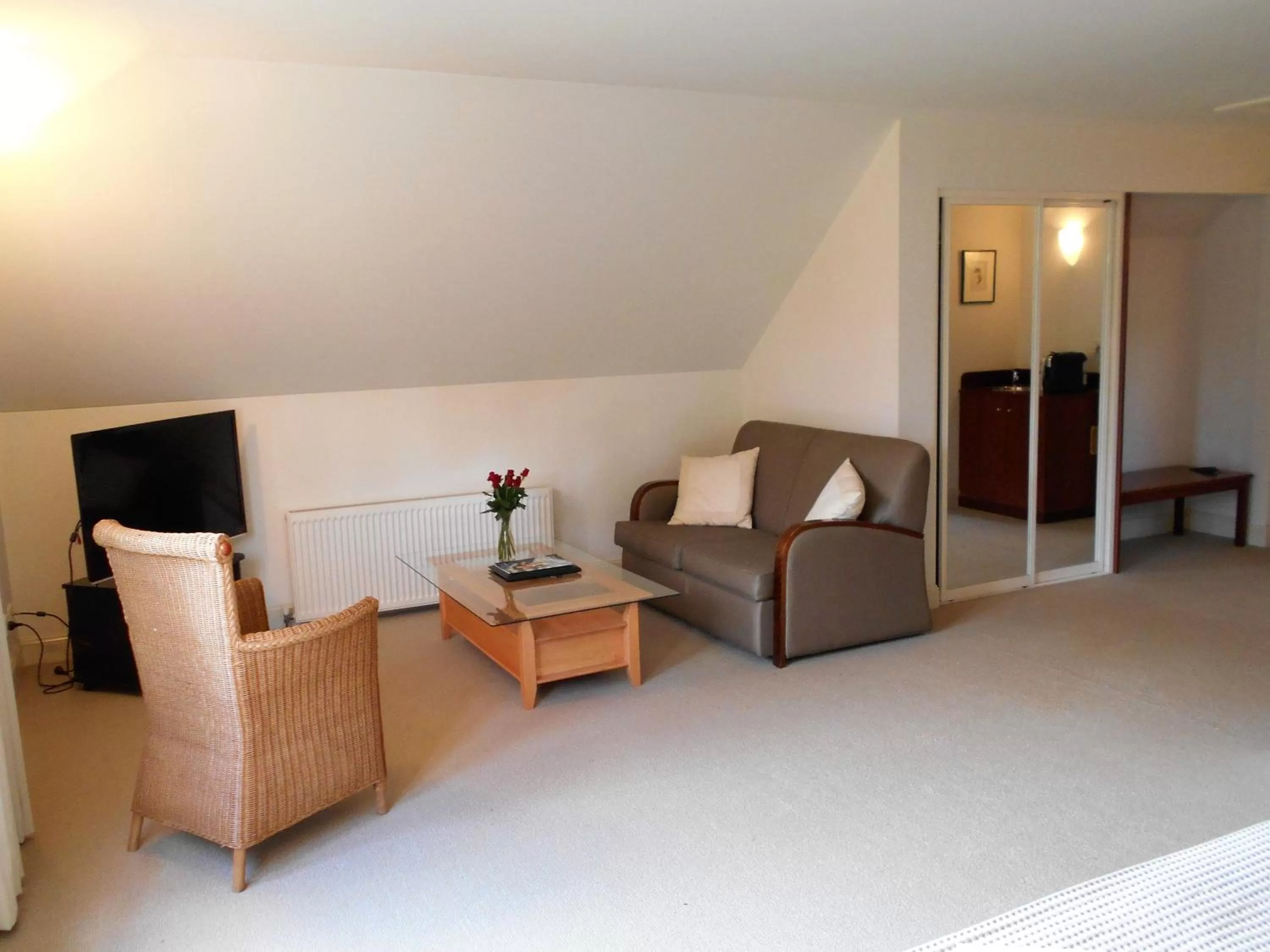 School Masters Premium Room (Suite 9) in Fitzroy Inn Historic Retreat Mittagong