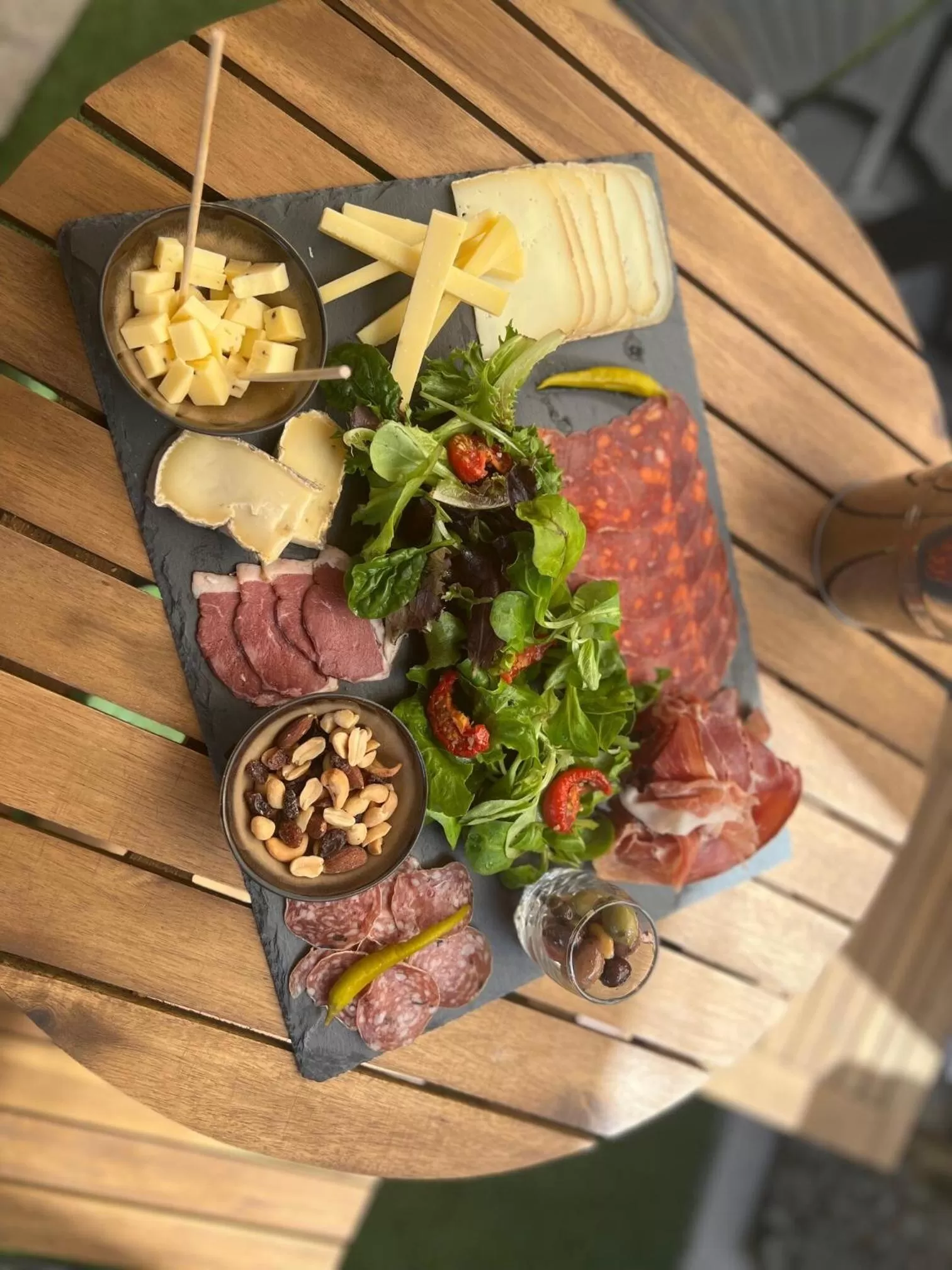 Food and drinks in Le logis de Valandraud