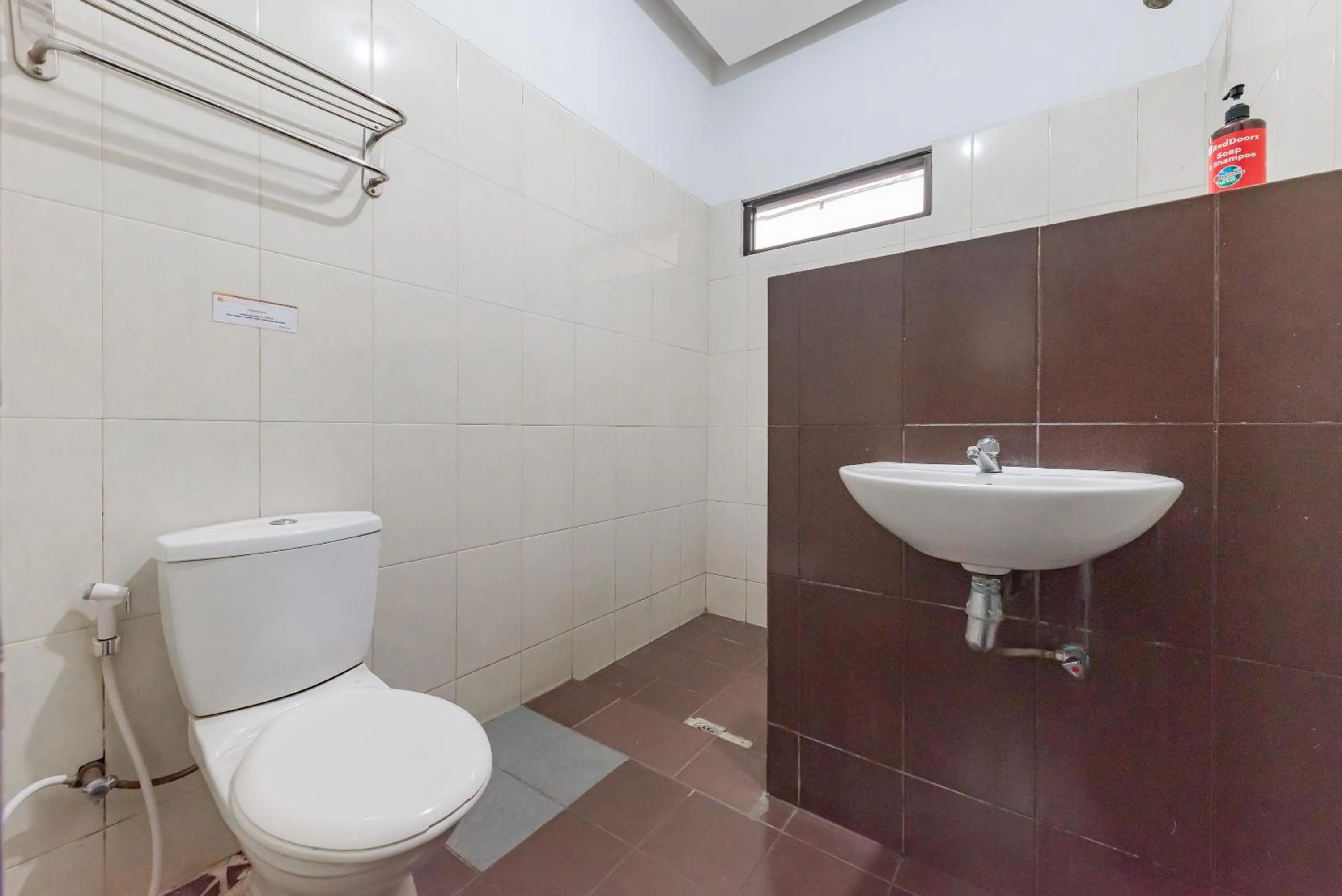 Bathroom in RedDoorz near Taman Kota Lapang Merdeka Sukabumi
