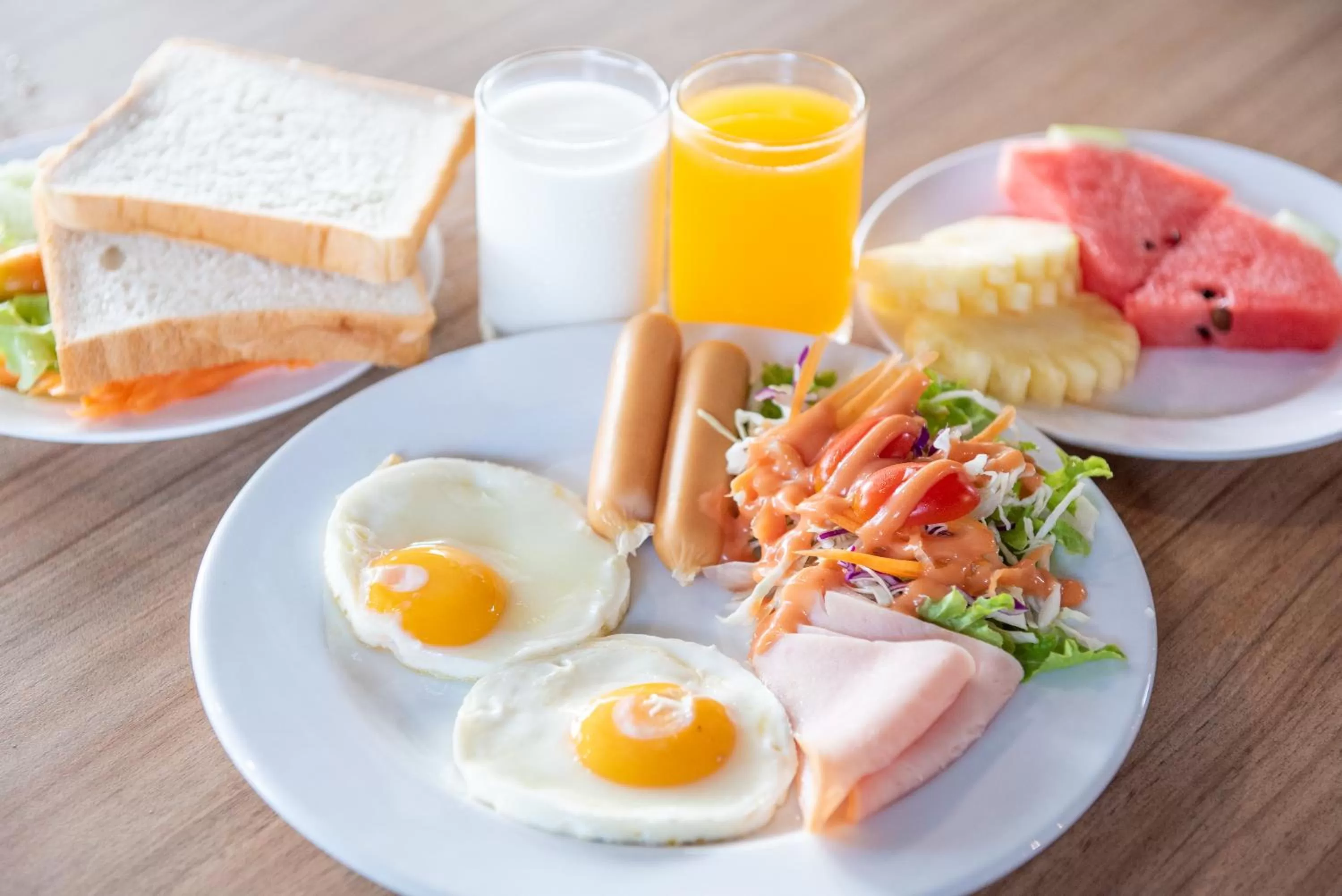 Food and drinks in The Legacy River Kwai Resort