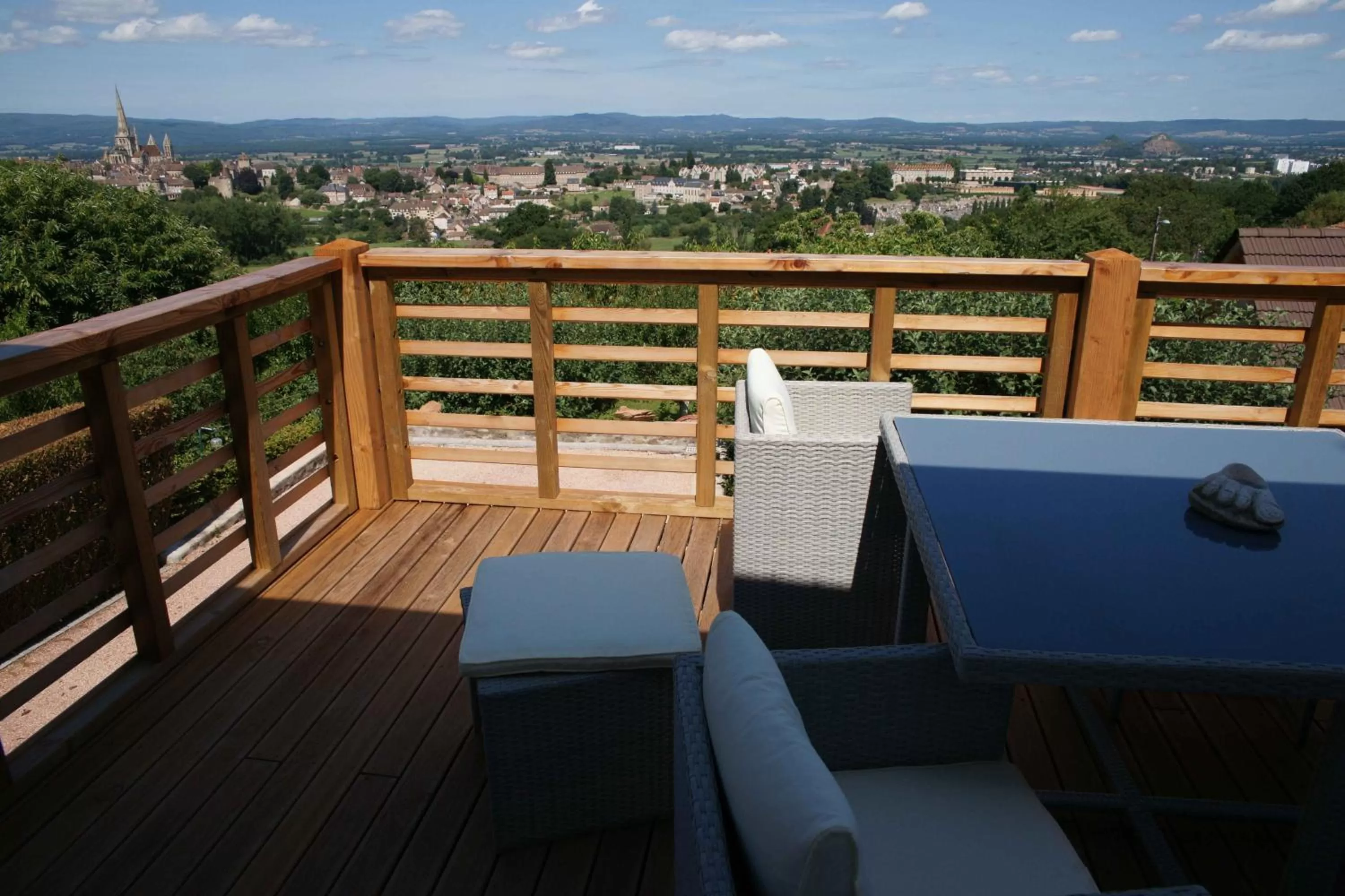 Balcony/Terrace in Chambres d'hotes à Autun