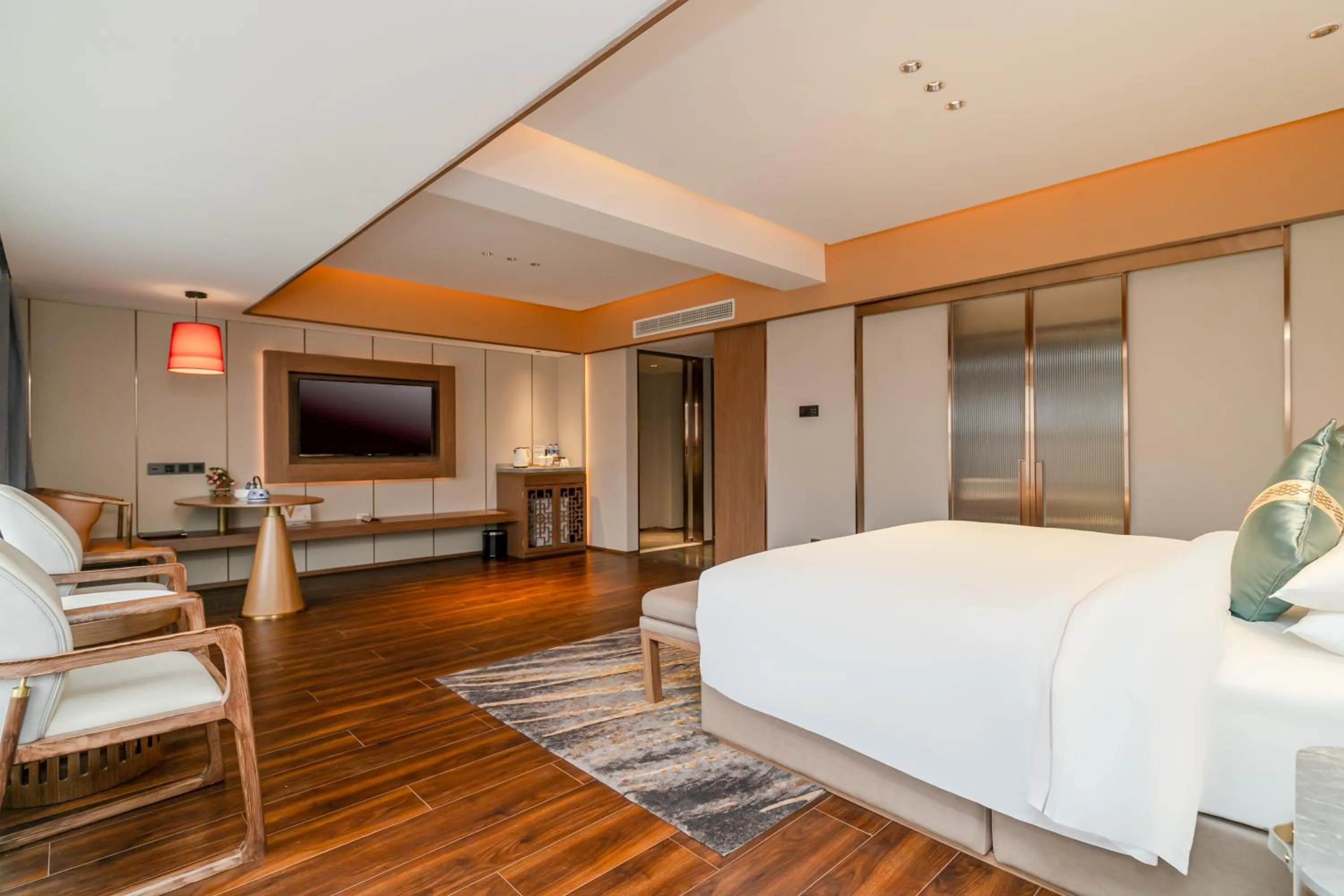 Photo of the whole room, Bed in Guangdong Victory Hotel