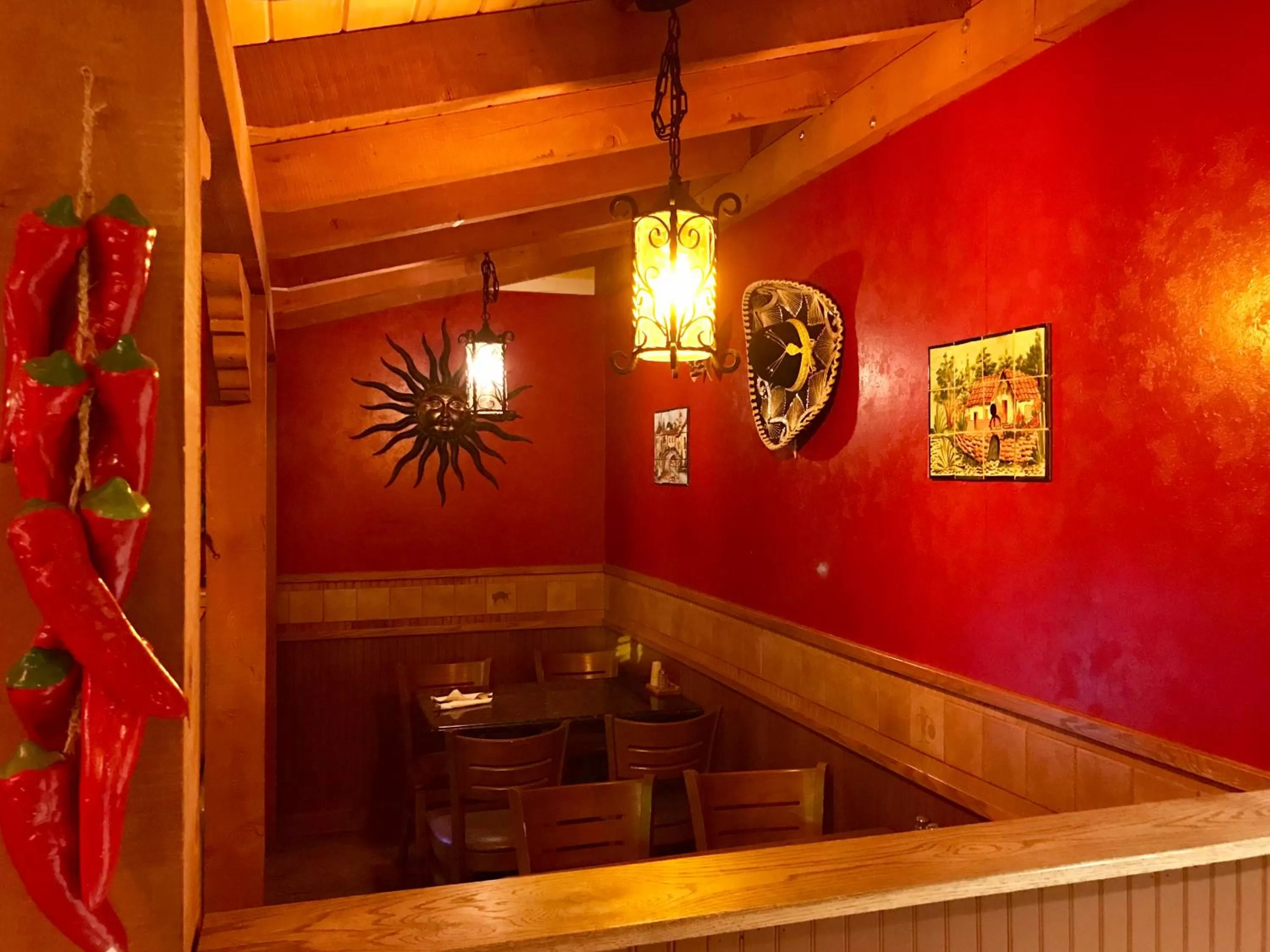 Restaurant/places to eat in The Noor Hotel