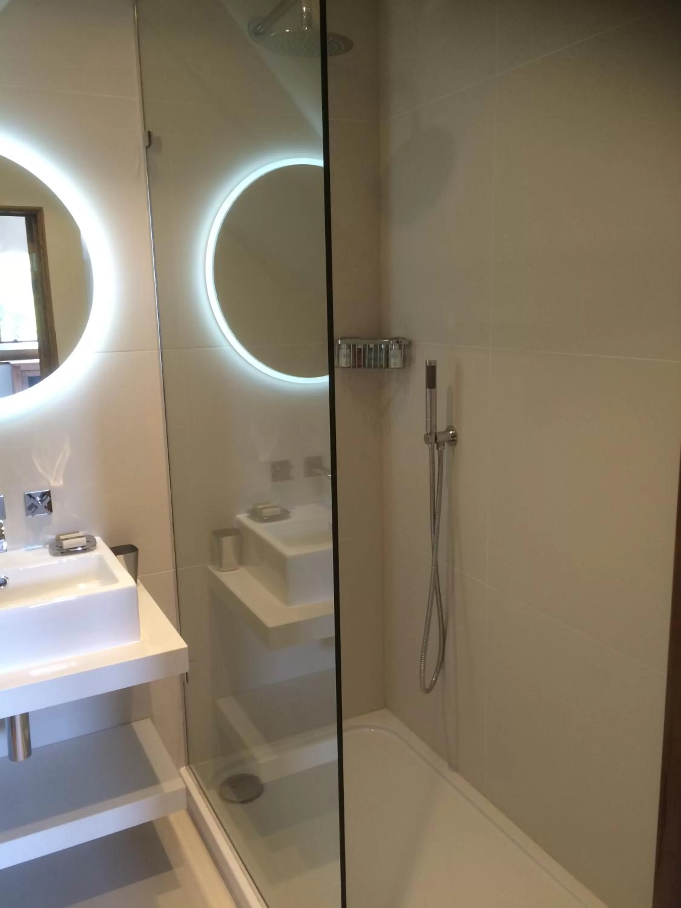 Shower in Great Fosters - Near Windsor