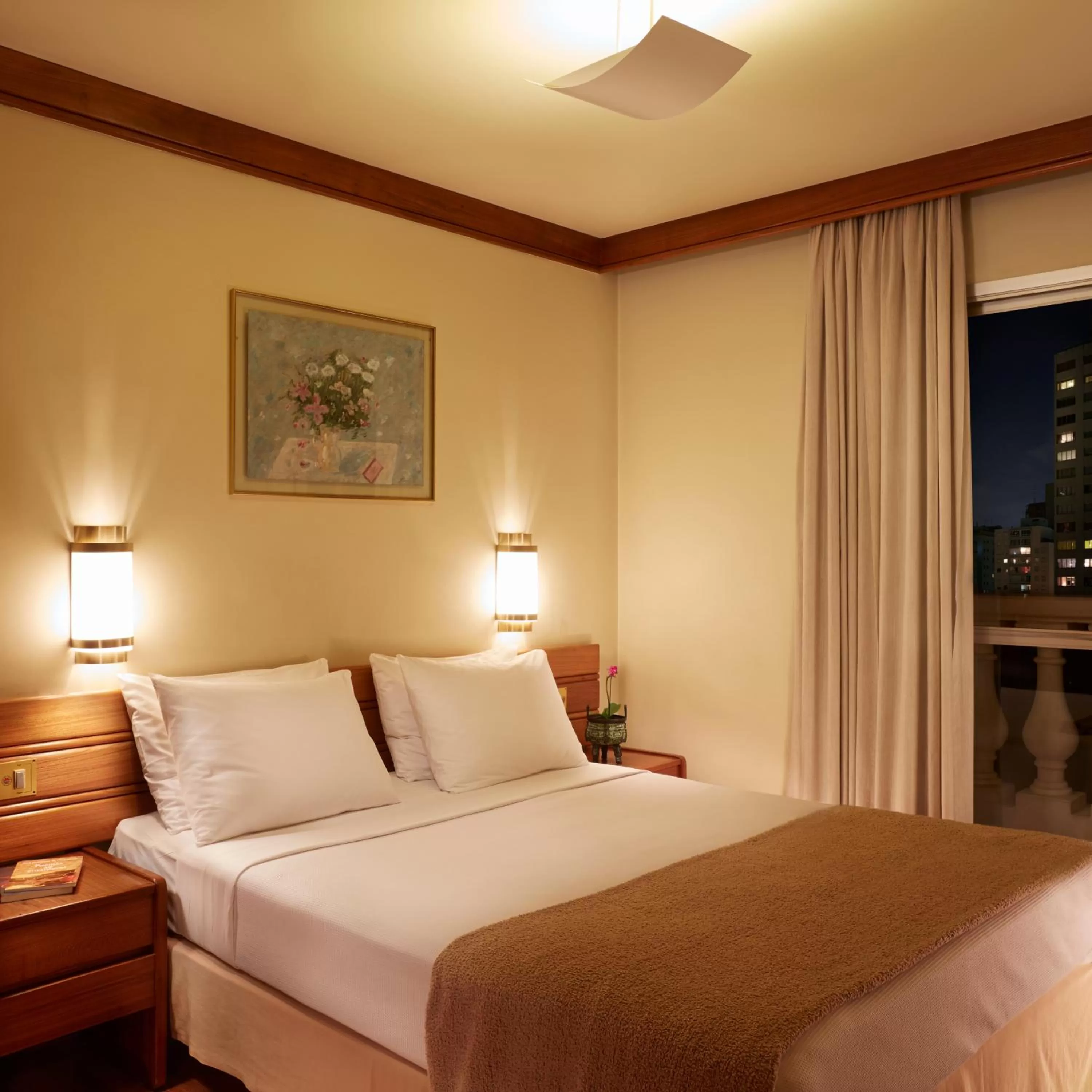 Double Room - single occupancy in Regent Park Suite Hotel