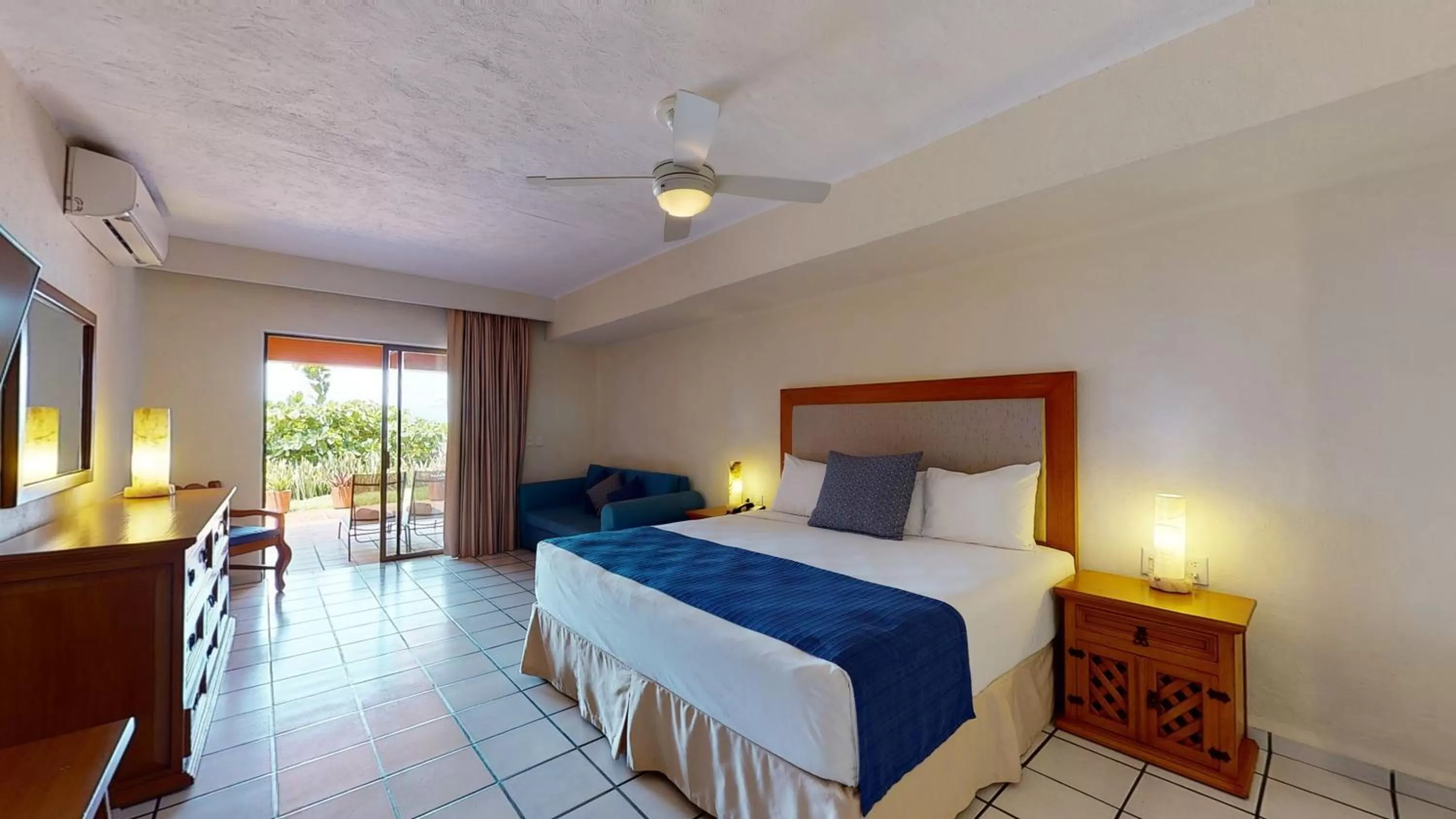 Bed in Park Royal Homestay Los Tules Puerto Vallarta