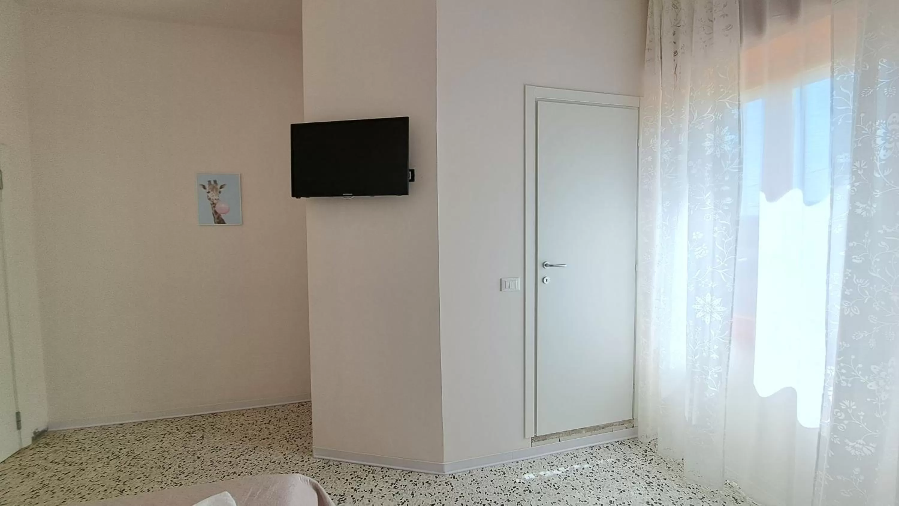 TV/Entertainment Center in B & B le tre rose