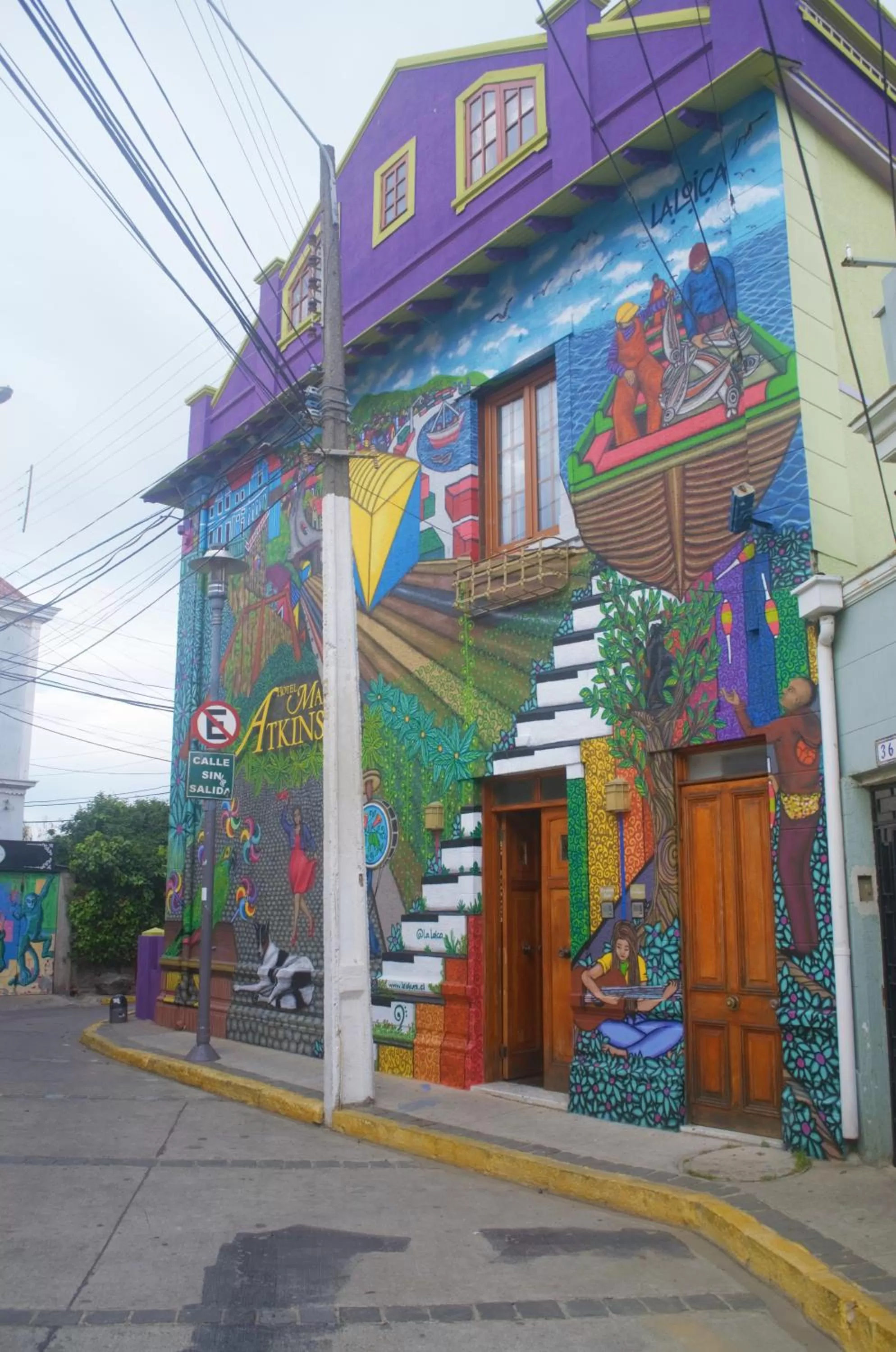 Property building in Hotel Manoir Atkinson