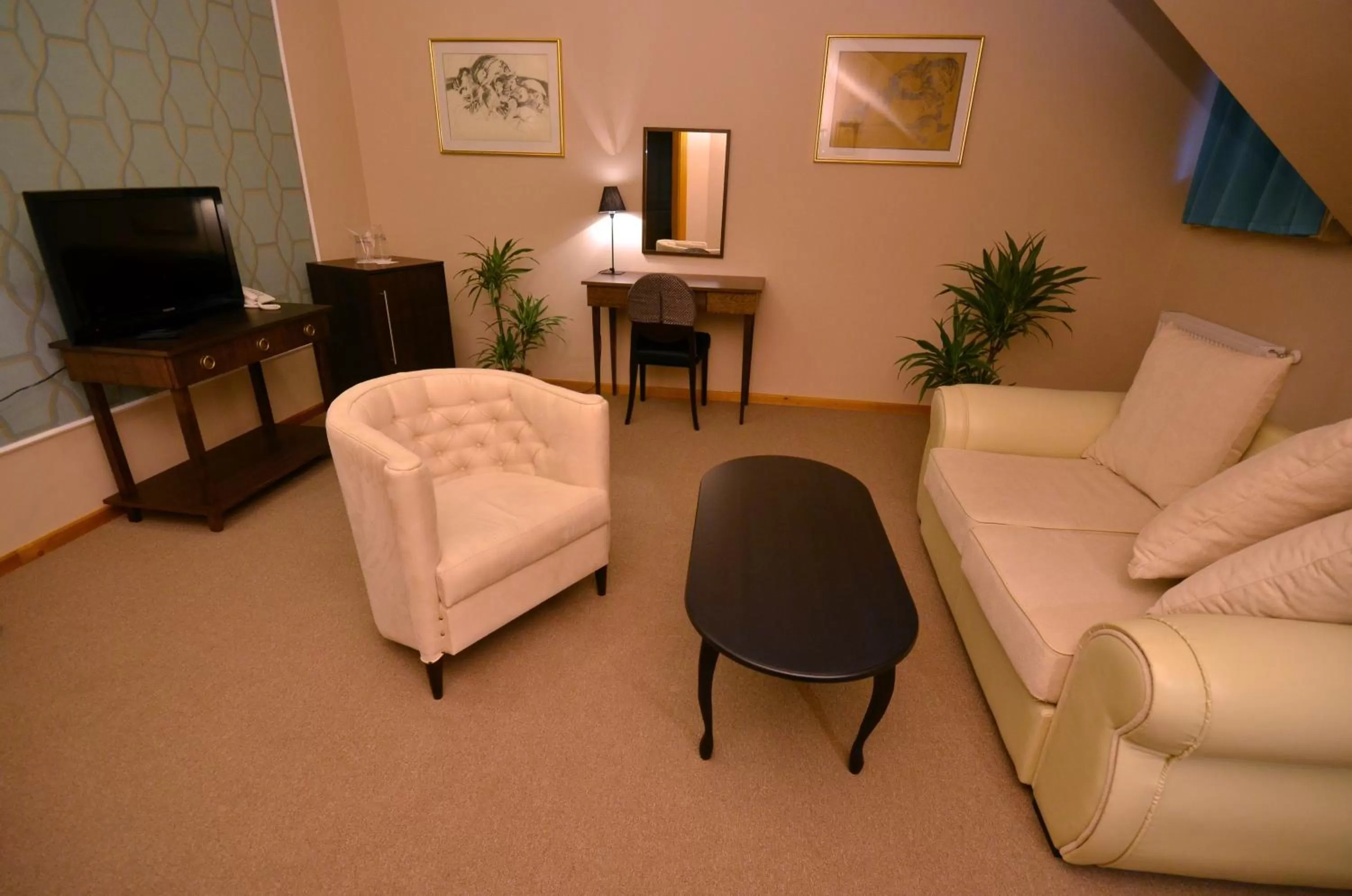 Living room in Art Garni Hotel