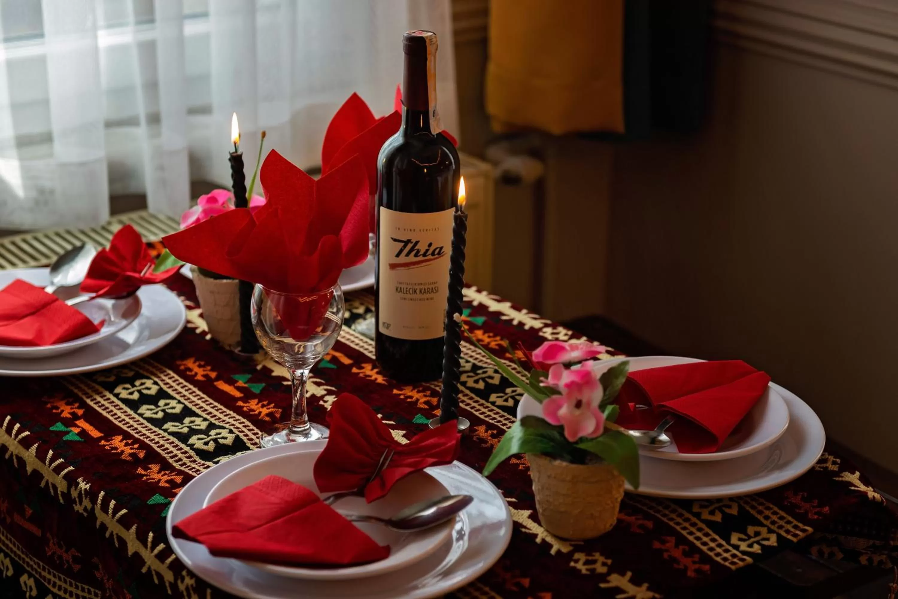 Food and drinks in Kadirga Studios