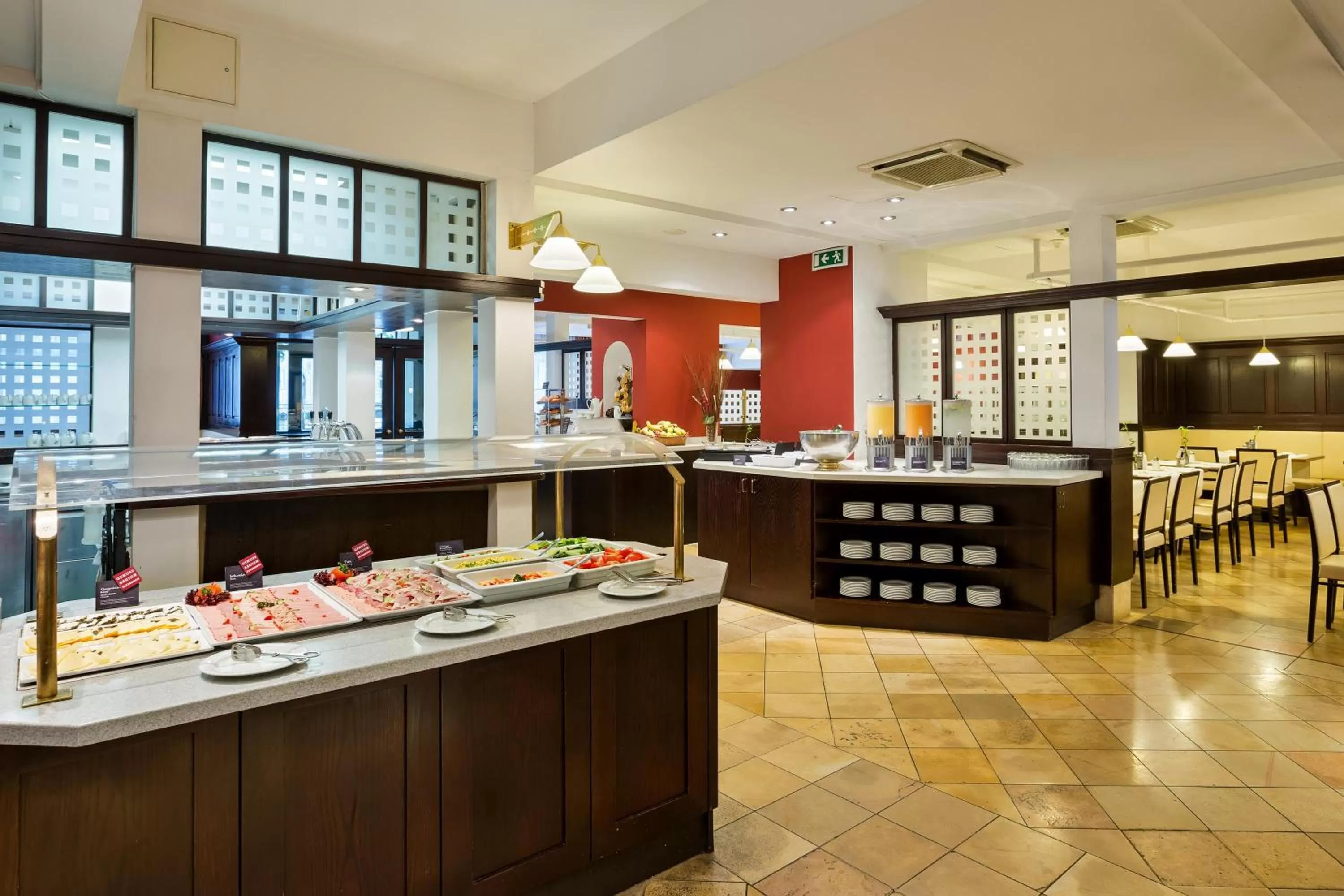 Restaurant/places to eat in Austria Trend Hotel Ananas Wien