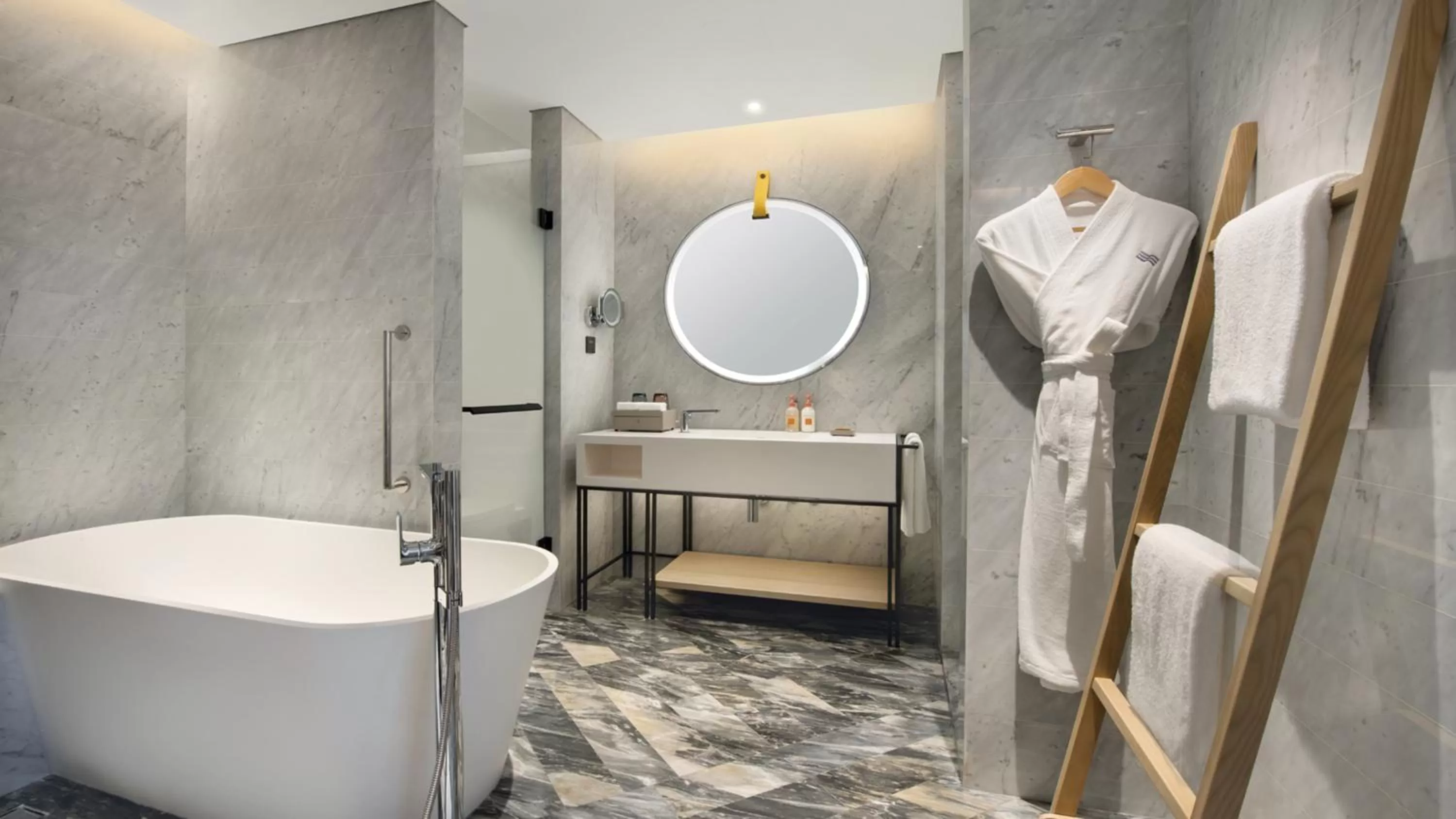 Bathroom in Crowne Plaza Quanzhou Riverview by IHG