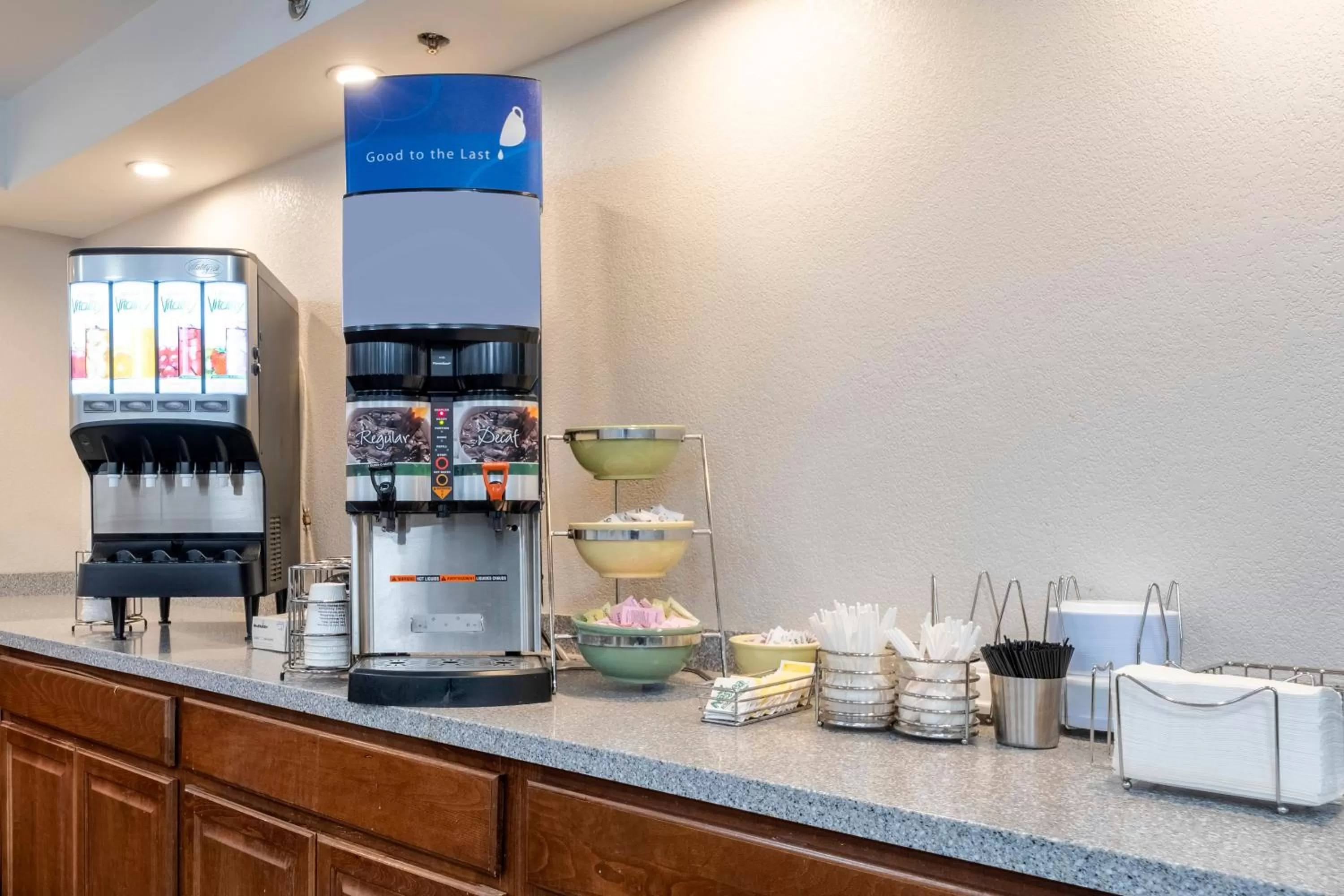 Lobby or reception in HomeTown Inn by Red Roof East Syracuse
