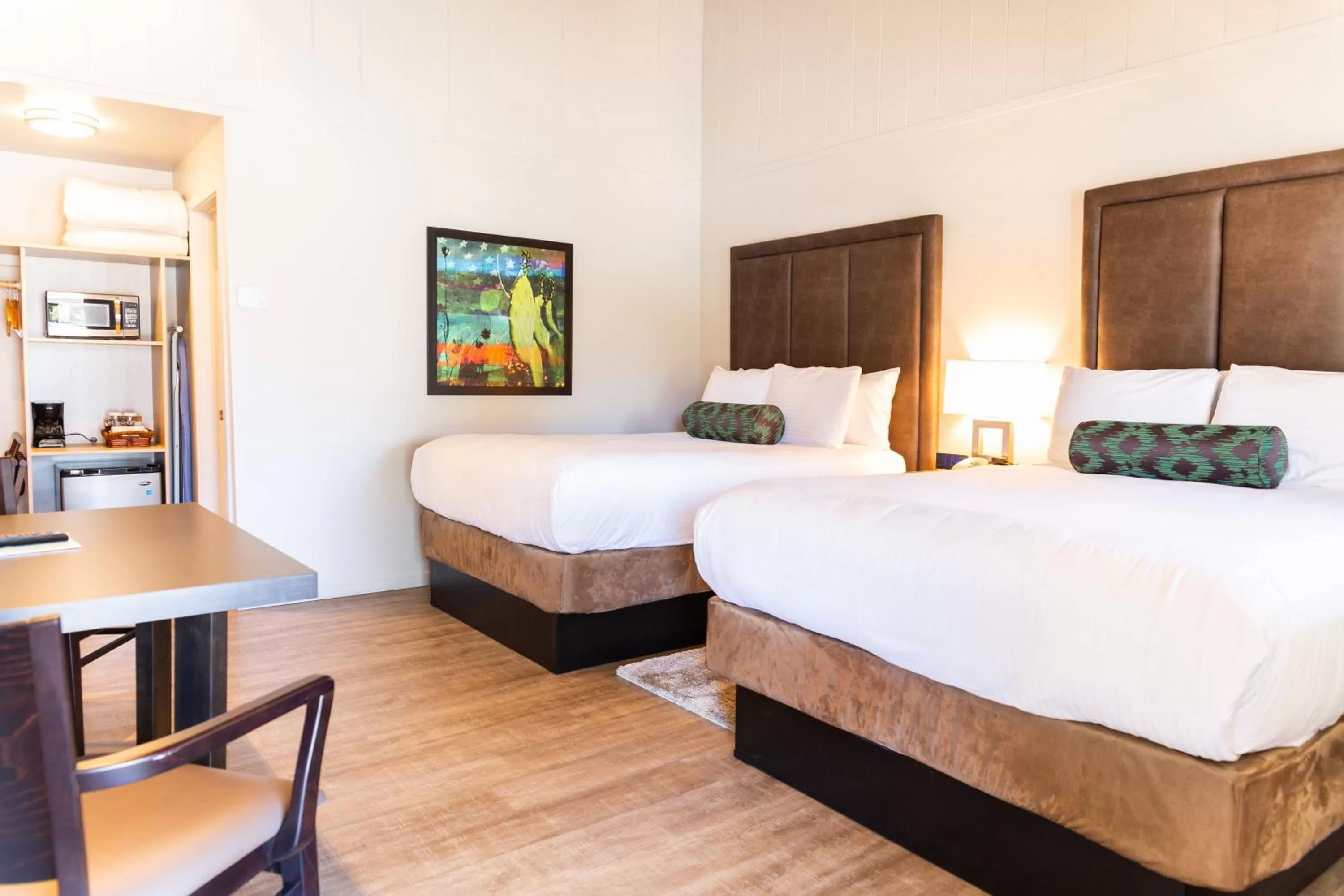 Bed in The Inn at Pasatiempo