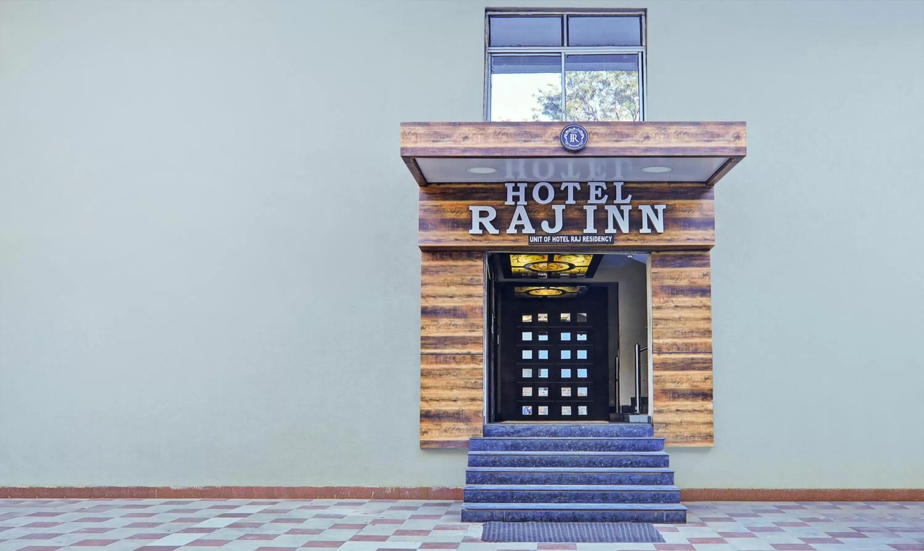 Facade/entrance in Treebo Raj Inn Lalpur