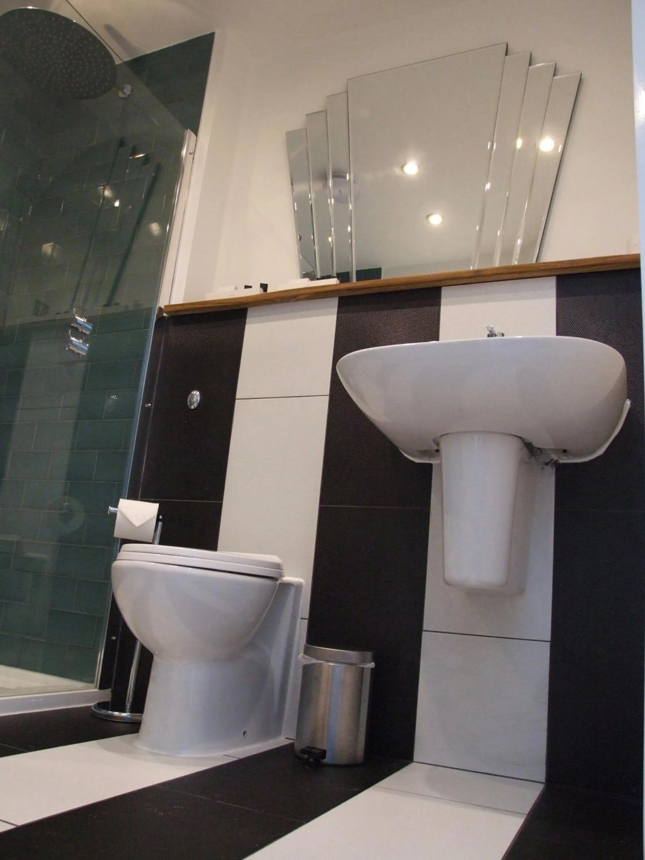 Bathroom in The Southern Belle