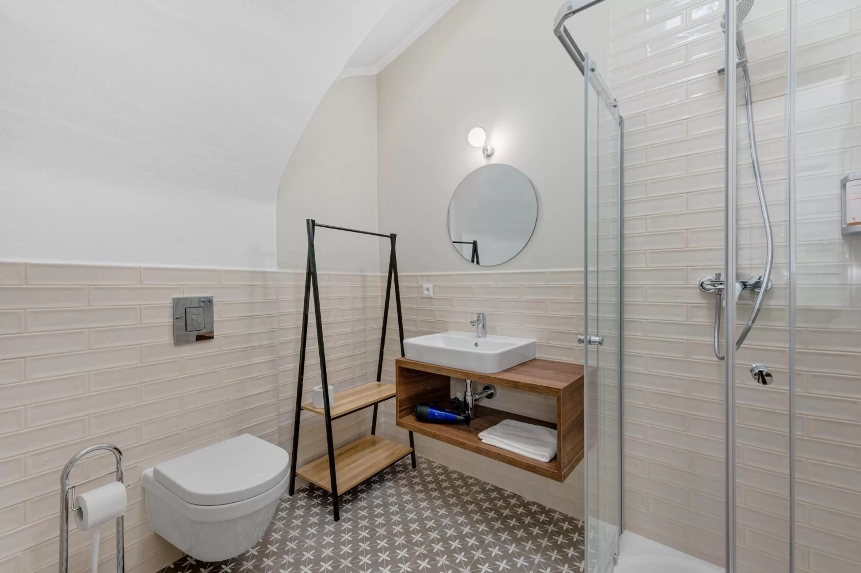 Shower in Palace Apartments