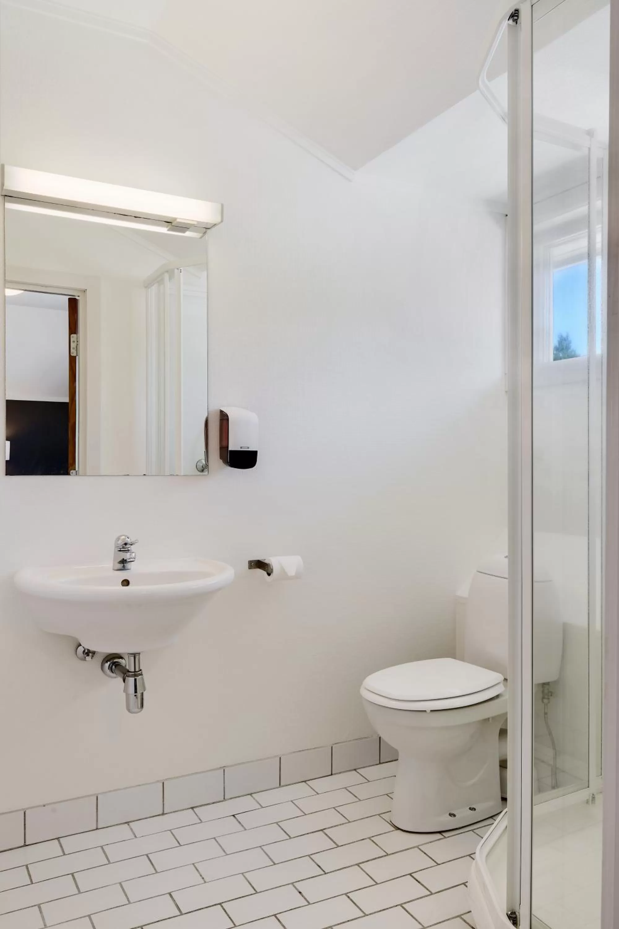 Shower in Kongsvinger Budget Hotel