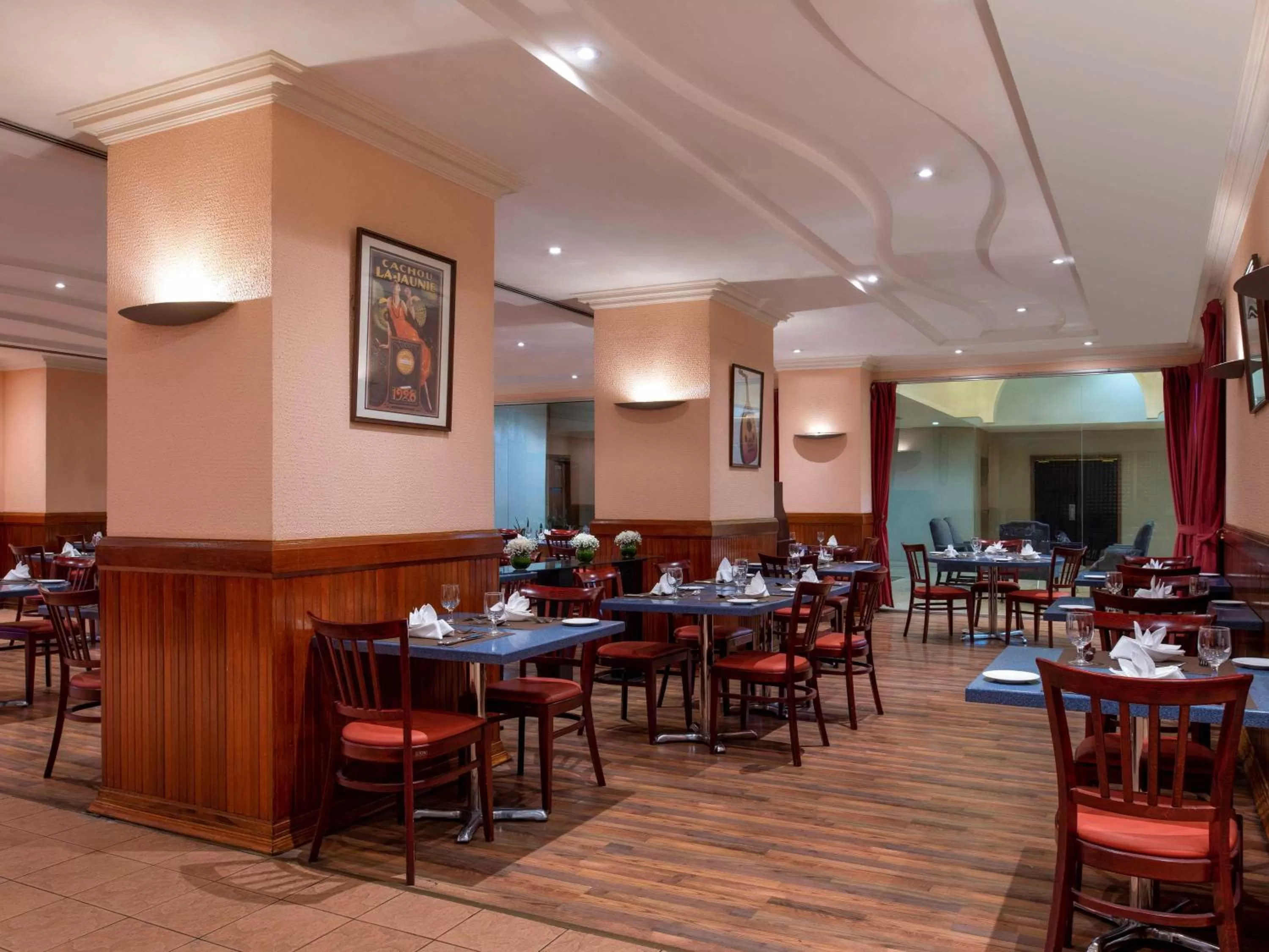 Restaurant/Places to Eat in M Grand Hotel Doha