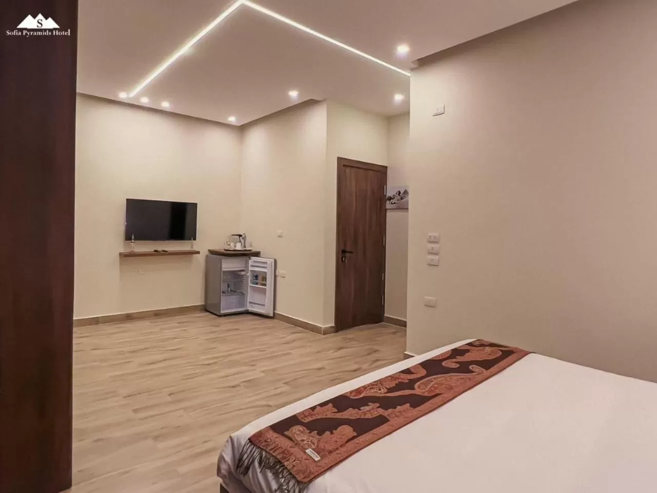 TV and multimedia, Bed in Sofia Pyramids Hotel