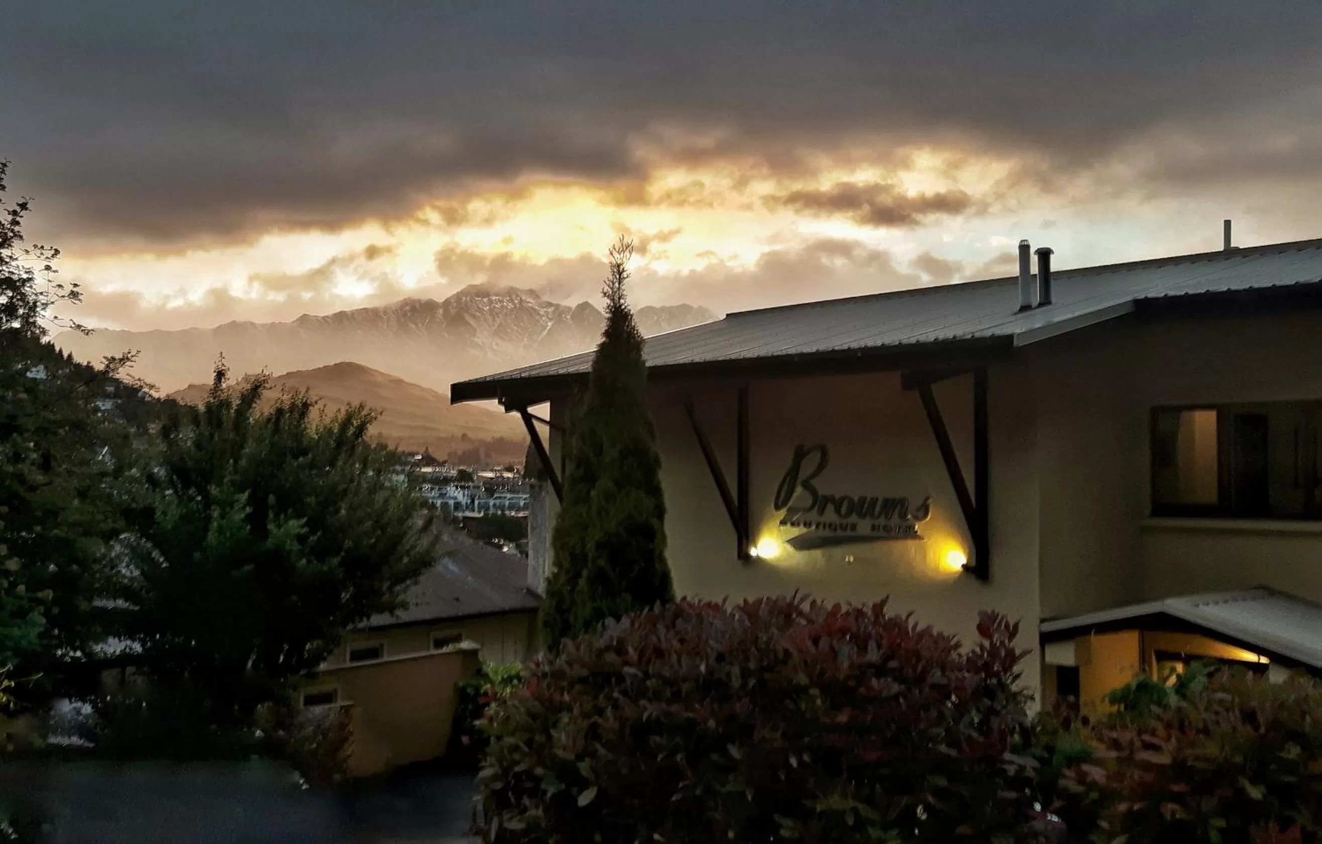 Mountain view in Browns Boutique Hotel