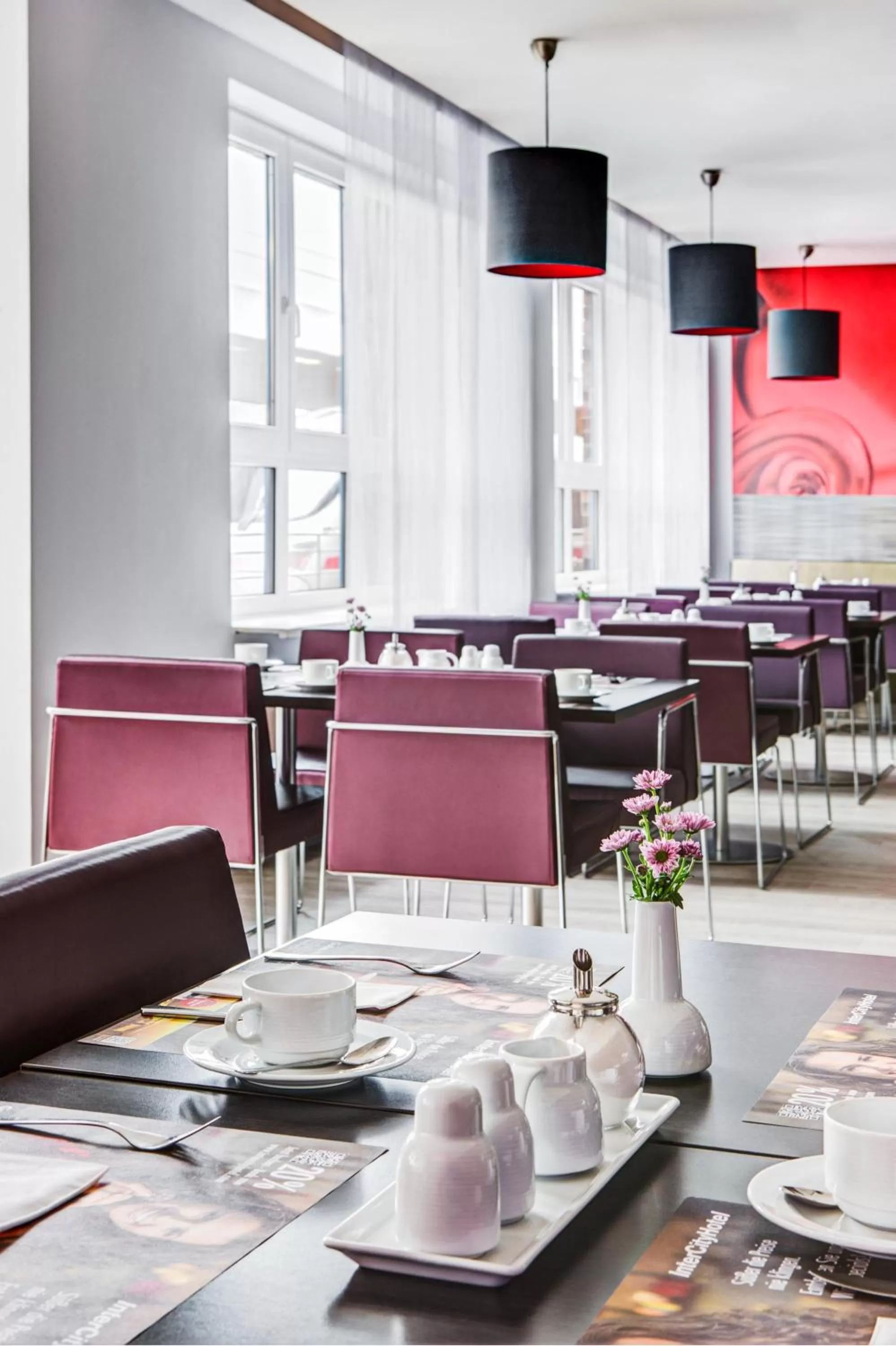 Restaurant/places to eat in IntercityHotel Hamburg Altona