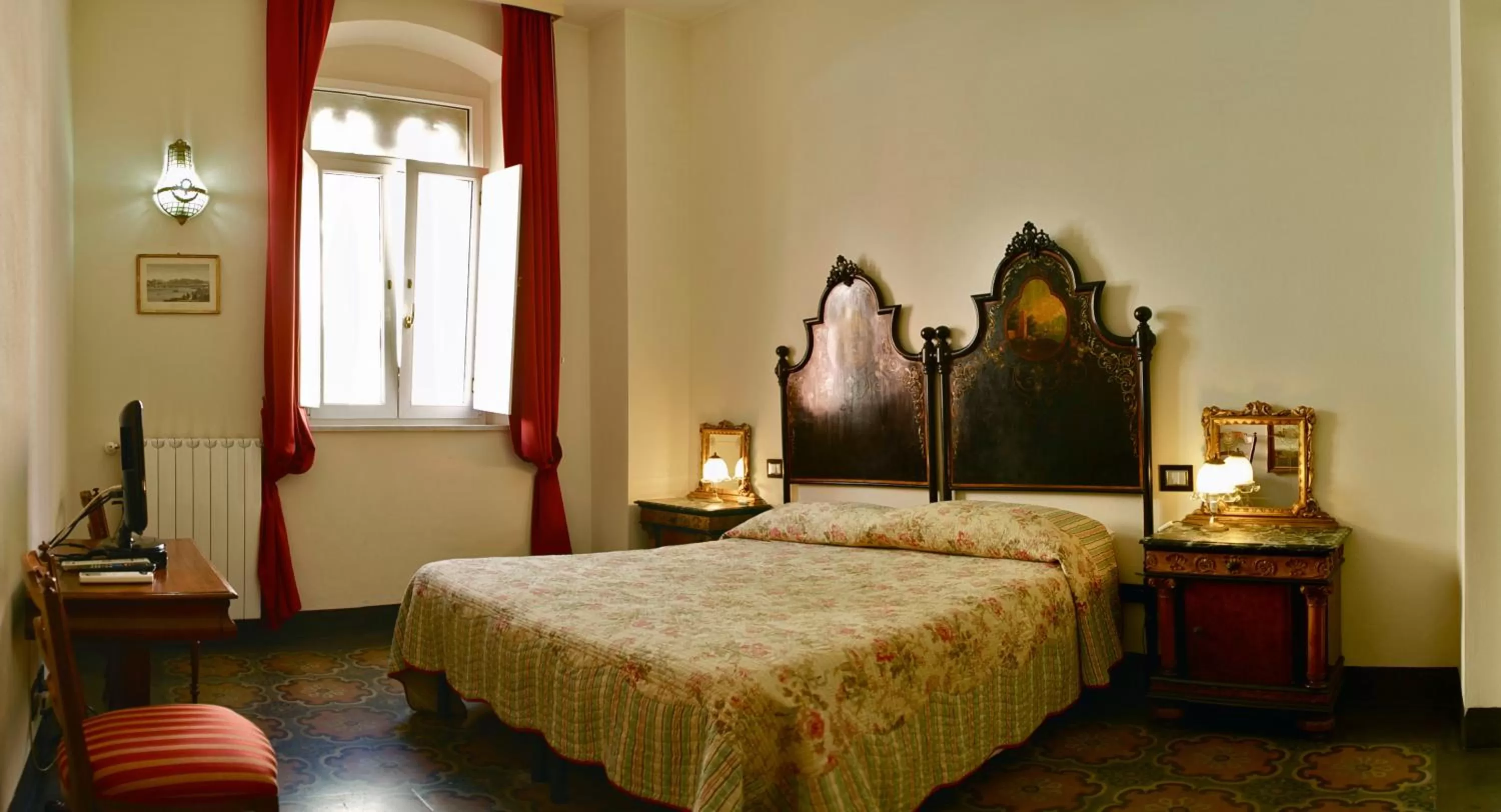 Photo of the whole room in La Peonia Boutique B&B